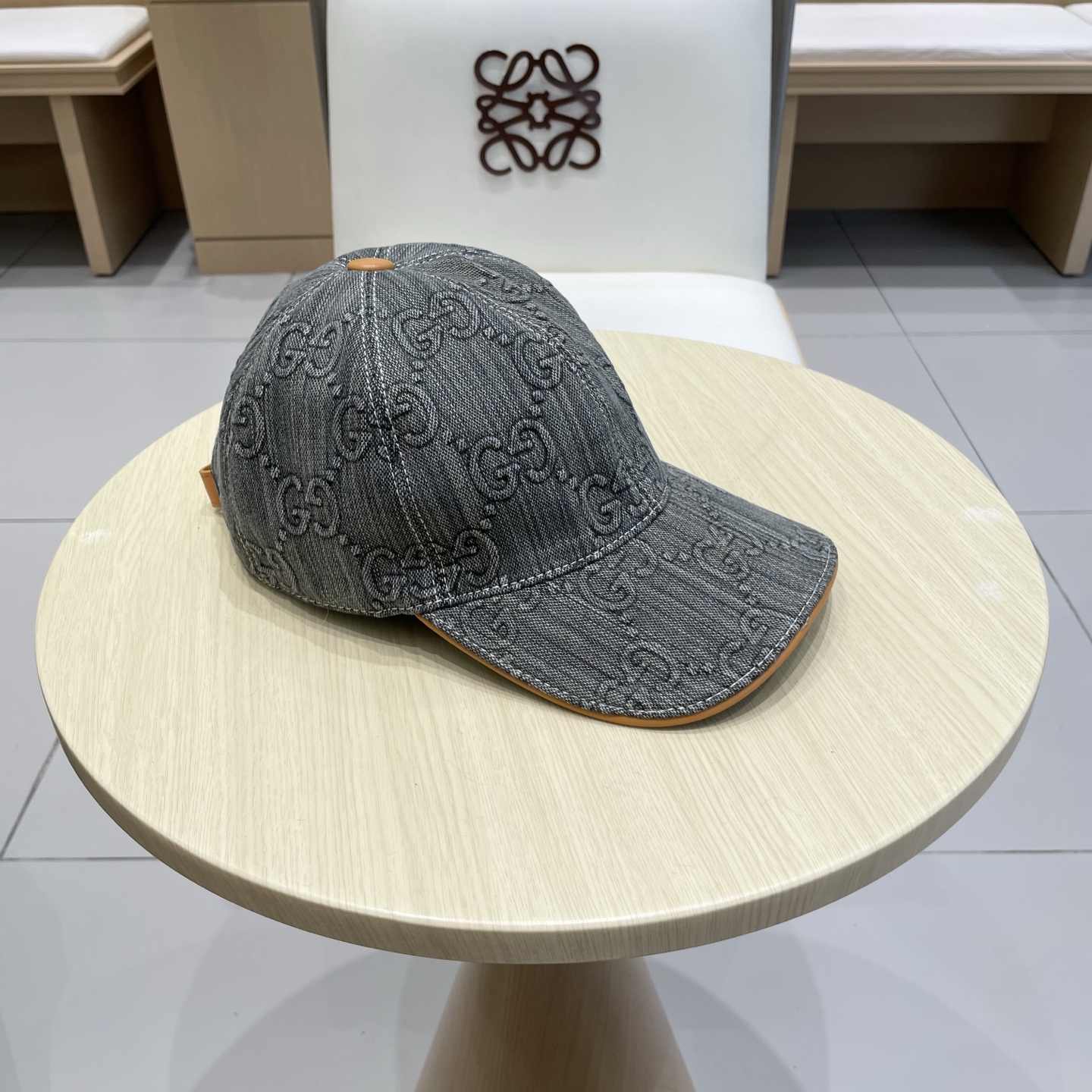 Gucci古奇新款原单棒球帽， 大双G，专柜1:1开模订制，完美对花，原版帆布面料+头层牛皮，轻盈透气！