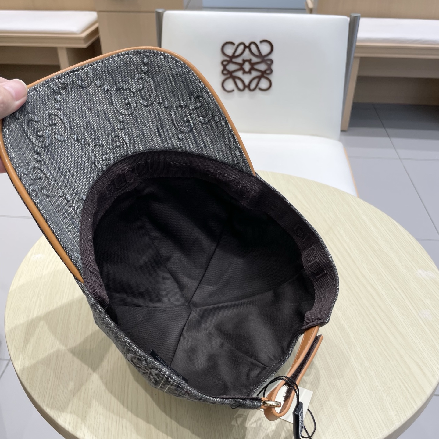 Gucci古奇新款原单棒球帽， 大双G，专柜1:1开模订制，完美对花，原版帆布面料+头层牛皮，轻盈透气！