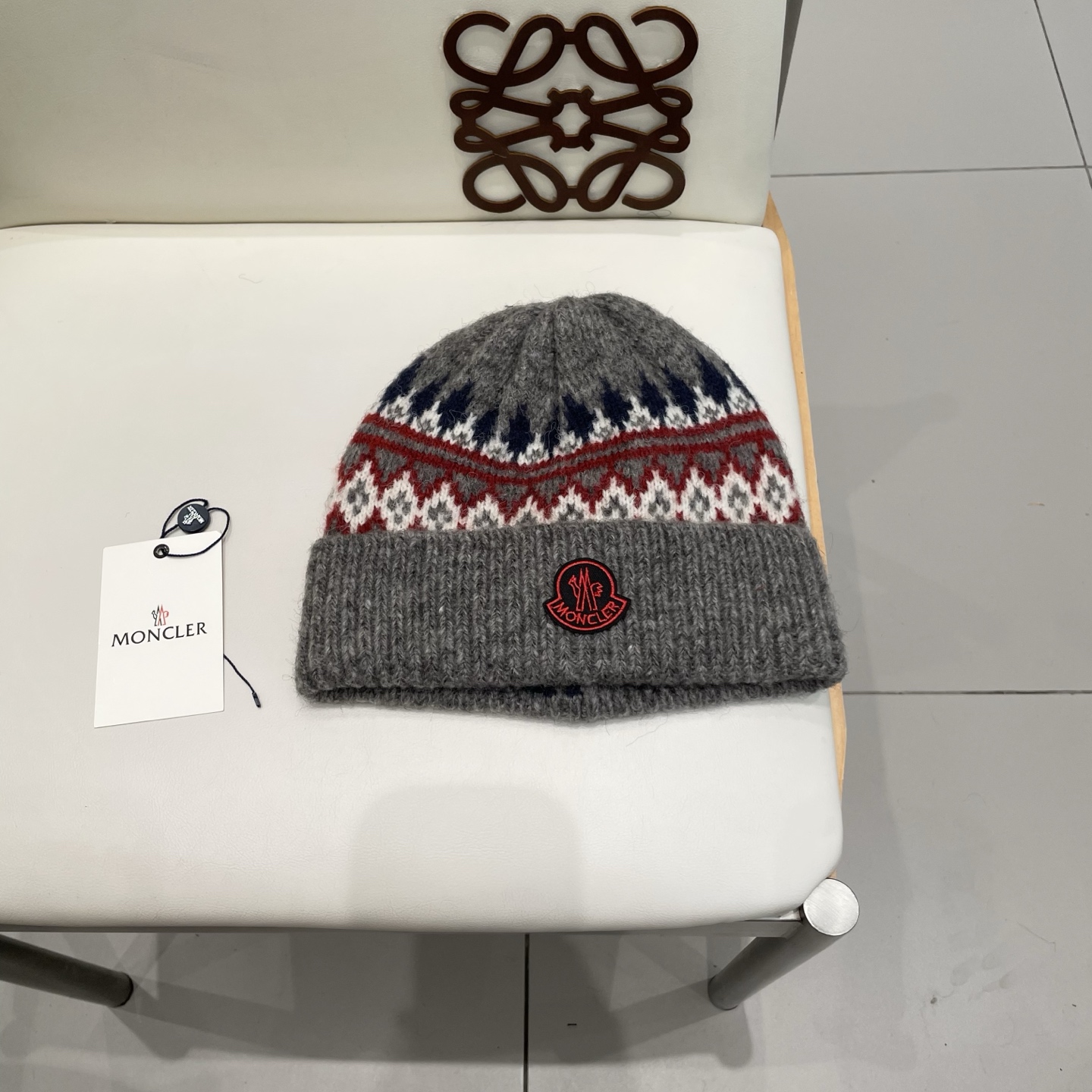 NO:617743,moncler wool blended woolen hat for women in autumn and winter, cold-proof and warm, thickened Korean retro fashion jacquard knitted pullover hat, fisherman hat, baseball cap, knitted hat, hat, espadrilles, hats19860909moncler羊毛混纺毛线帽女秋冬季防寒保暖加厚韩系复古时尚提花针织套头帽 帽子渔夫帽棒球帽针织帽,帽子,espadrilles,hats,hat