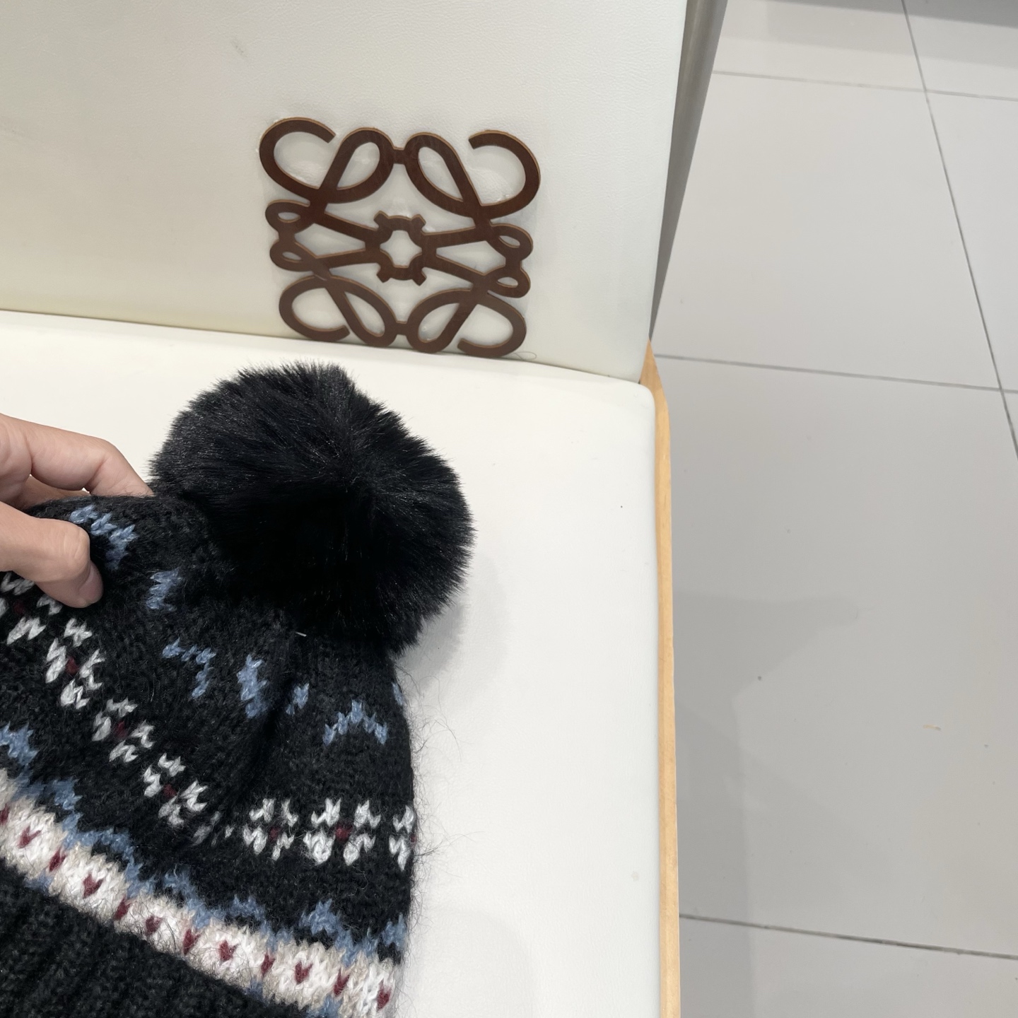 lv路易威登冬季复古提花民族风保暖加绒加厚防寒针织帽户外骑行帽护耳包头帽