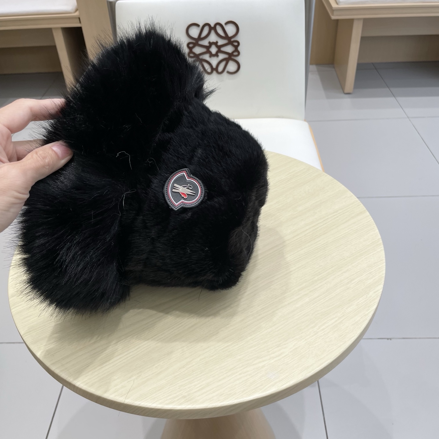 monclet渔夫帽高级感大头围复古毛绒渔夫帽贵妇风毛绒帽百搭日系护耳盆帽 