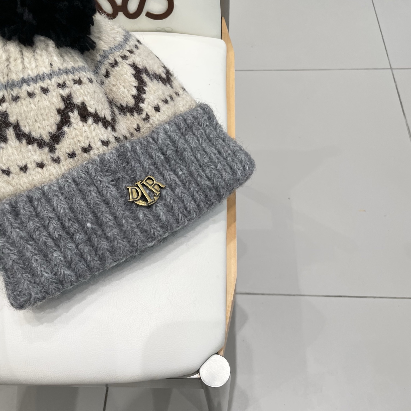 迪奥Dior费尔岛风提花毛球毛线帽子女秋冬保暖加厚针织双层包头帽百搭出游