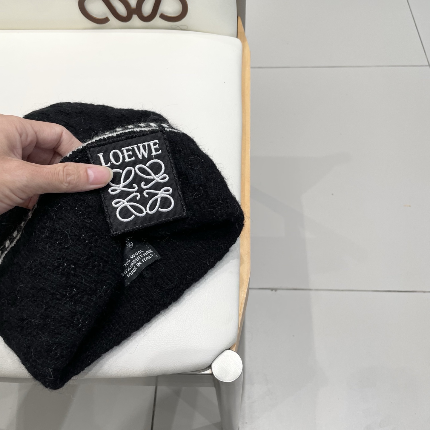 LOEWE 罗意威💠秋冬粗针织毛线帽 多色可选满足所有风格，好爱❗️ 💟💟条纹粗针织满足了我对针织帽的幻想〰️ 高颜值i