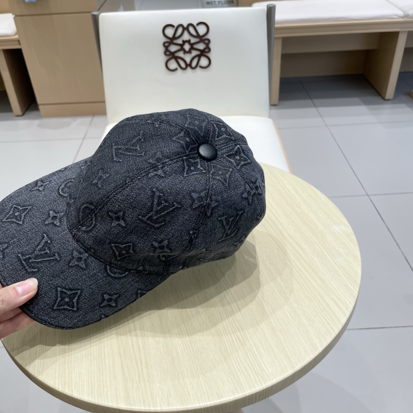 LV(路易威登)新款原单棒球帽，大logo提花，1:1开模订制，原版牛仔布料，做工细致完美，质量超赞，基