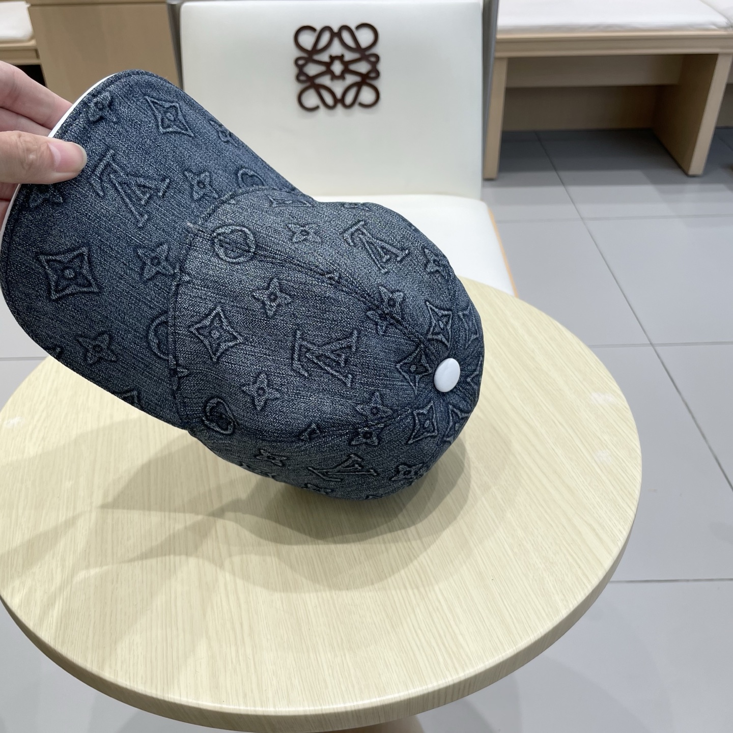 LV(路易威登)新款原单棒球帽，大logo提花，1:1开模订制，原版牛仔布料，做工细致完美，质量超赞，基