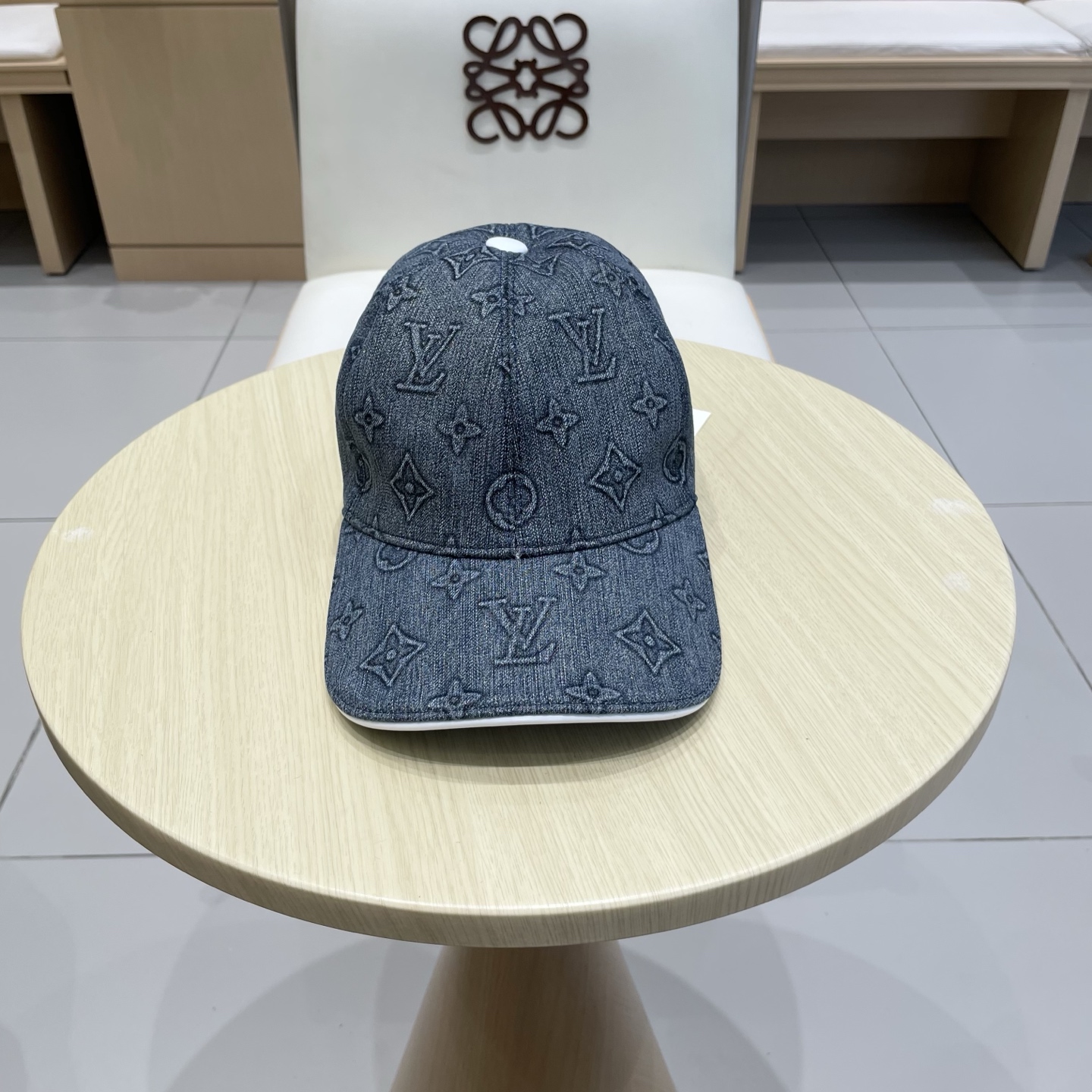 LV(路易威登)新款原单棒球帽，大logo提花，1:1开模订制，原版牛仔布料，做工细致完美，质量超赞，基