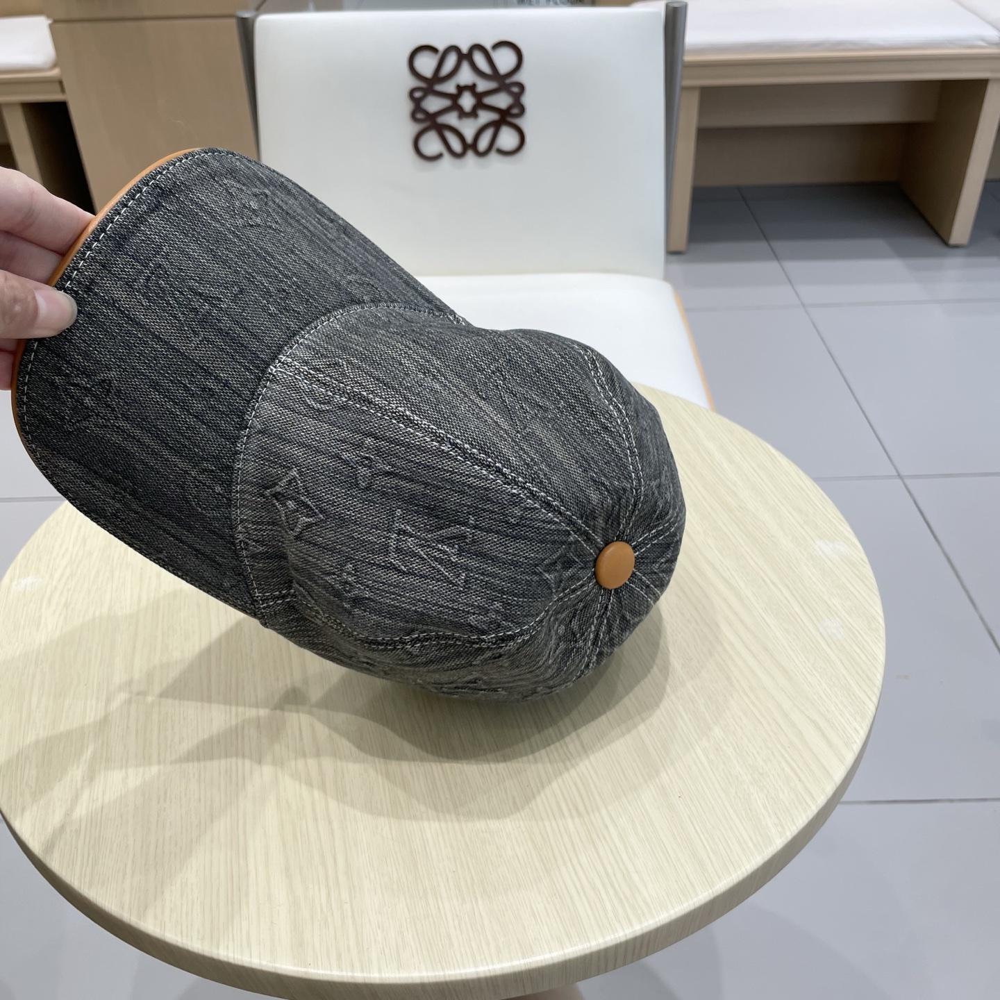 LV(路易威登)新款原单棒球帽，大logo提花，1:1开模订制，原版牛仔布料，做工细致完美，质量超赞，基