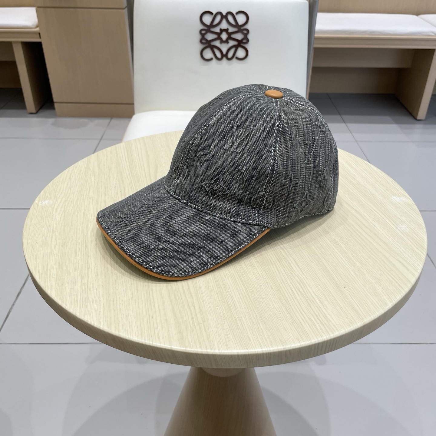 LV(路易威登)新款原单棒球帽，大logo提花，1:1开模订制，原版牛仔布料，做工细致完美，质量超赞，基