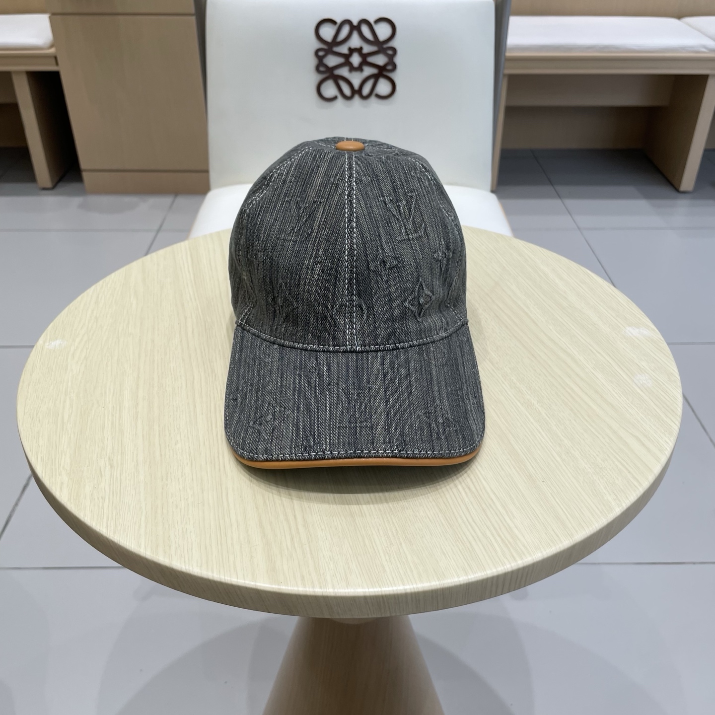 LV(路易威登)新款原单棒球帽，大logo提花，1:1开模订制，原版牛仔布料，做工细致完美，质量超赞，基