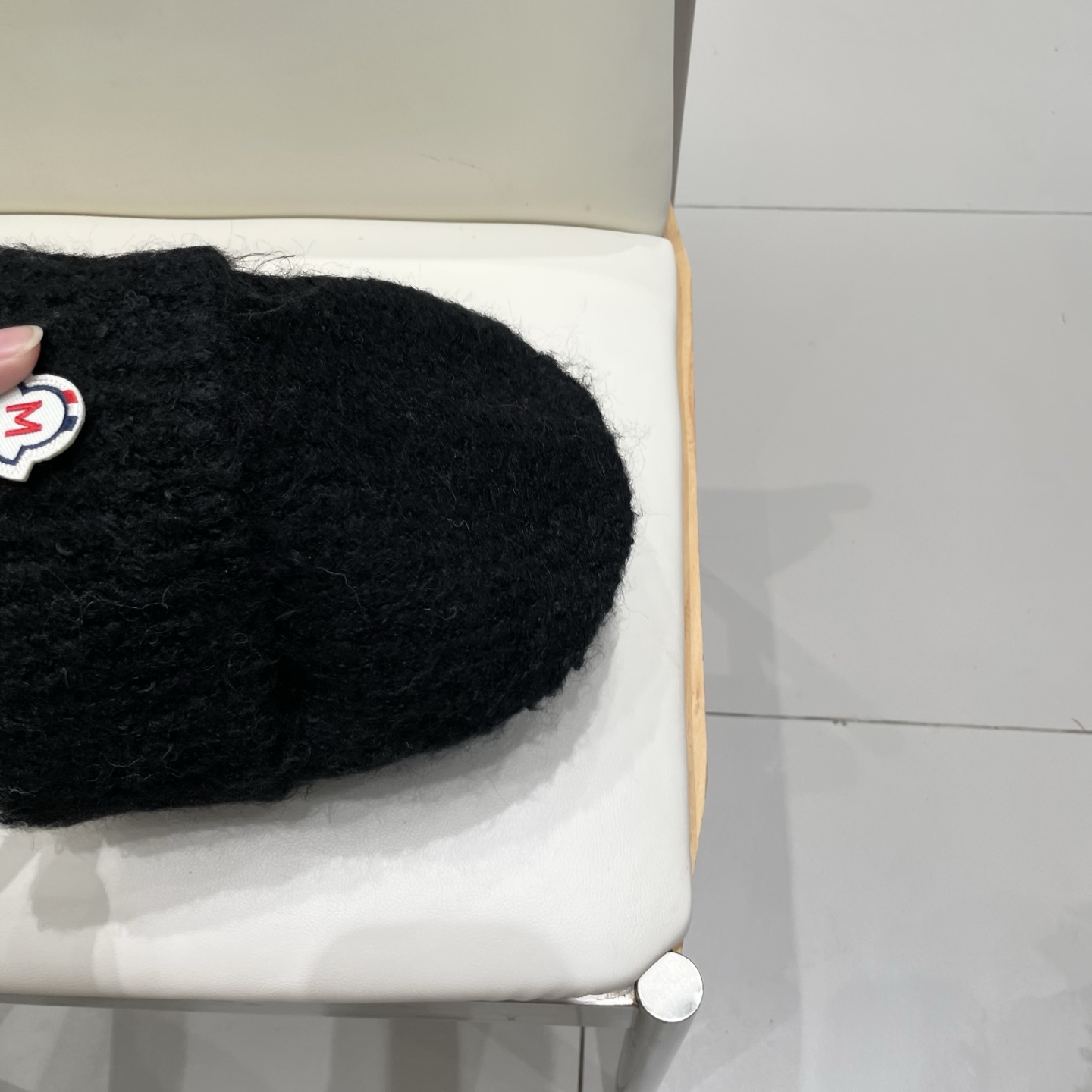 蒙口Moncler盟可睐💥官网经典针织帽，原单复刻.非常柔软亲肤，弹性很好💓有质感又非常百搭的款式~保暖