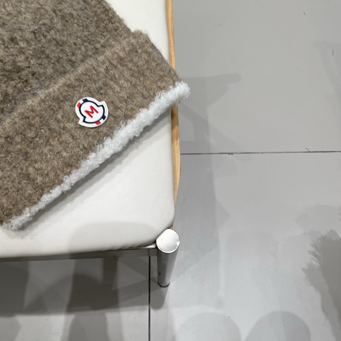 蒙口Moncler盟可睐💥官网经典针织帽，原单复刻.非常柔软亲肤，弹性很好💓有质感又非常百搭的款式~保暖