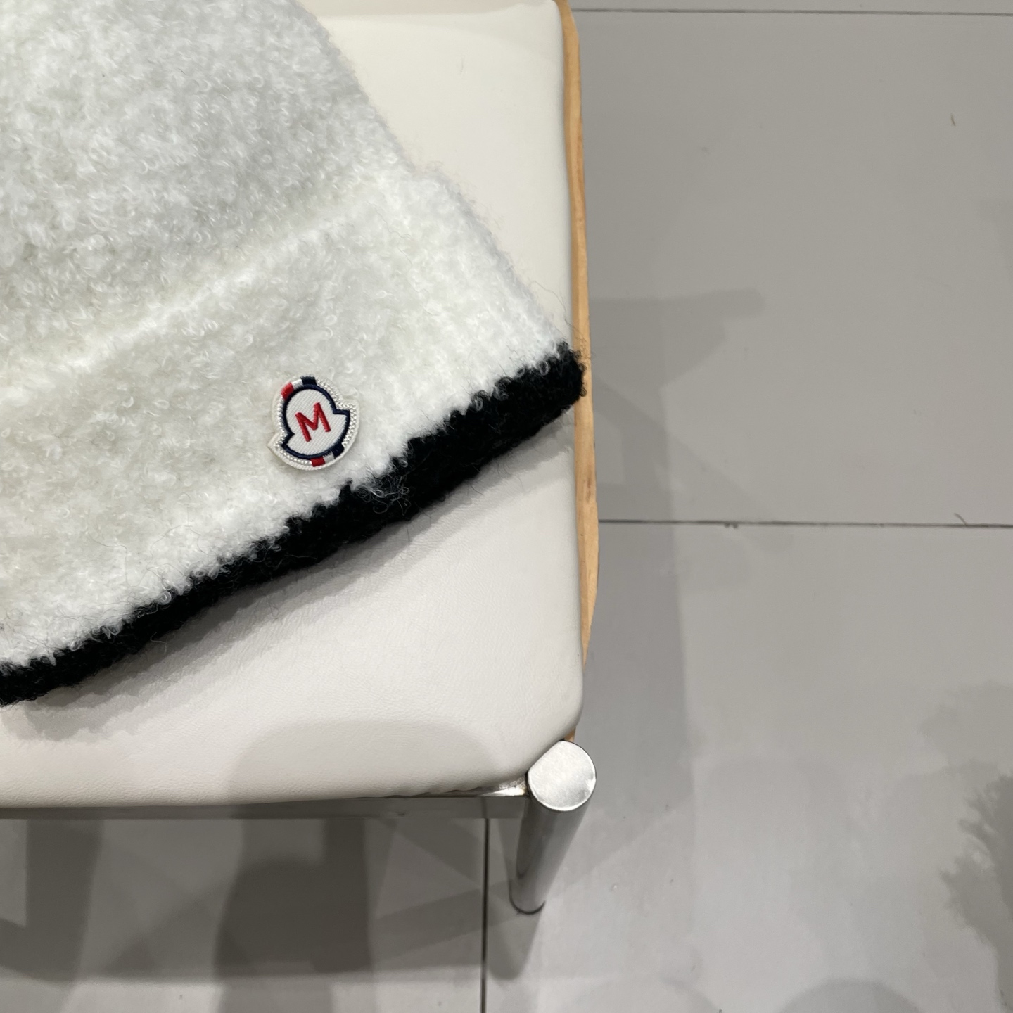 蒙口Moncler盟可睐💥官网经典针织帽，原单复刻.非常柔软亲肤，弹性很好💓有质感又非常百搭的款式~保暖