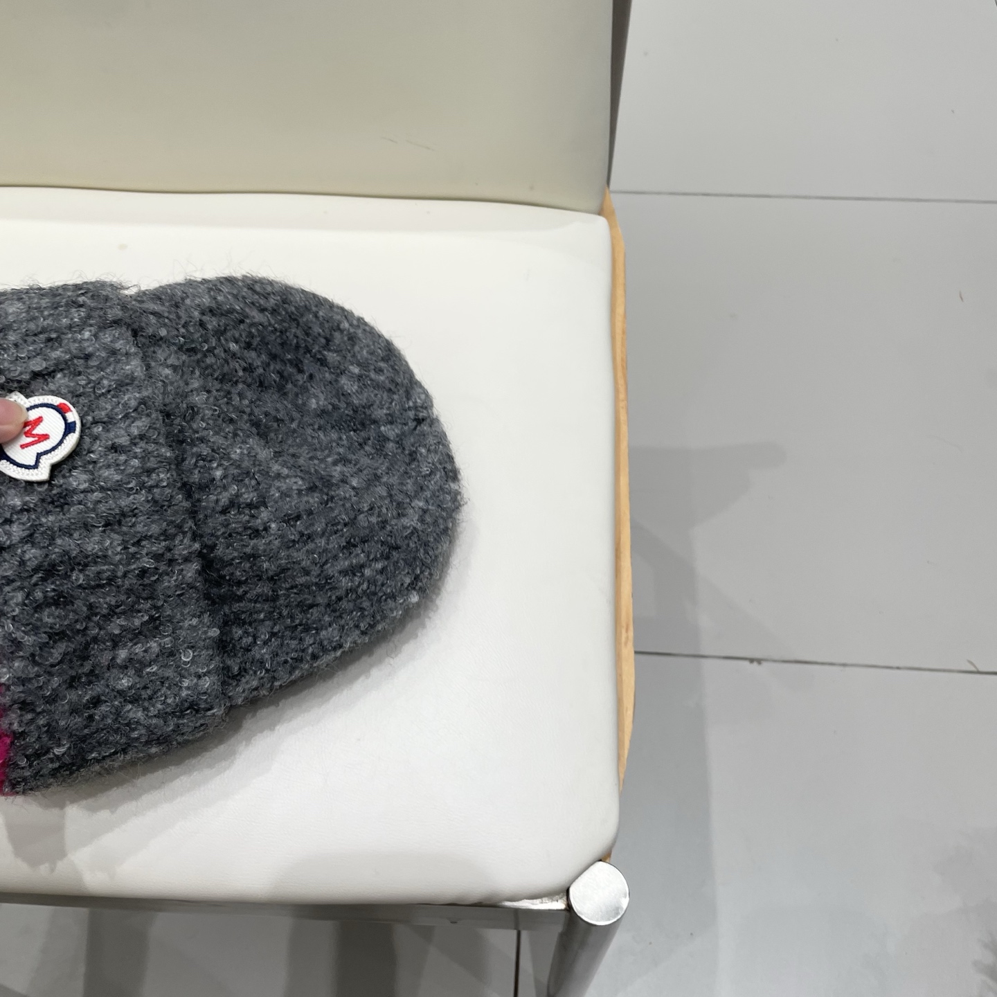 蒙口Moncler盟可睐💥官网经典针织帽，原单复刻.非常柔软亲肤，弹性很好💓有质感又非常百搭的款式~保暖