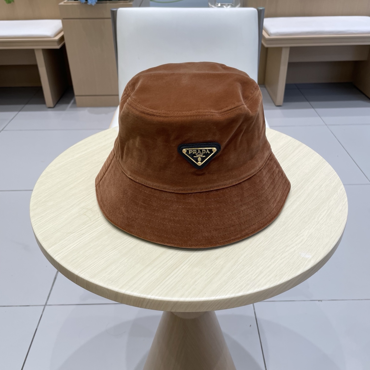 普拉达新款兔毛渔夫帽，头围57cm