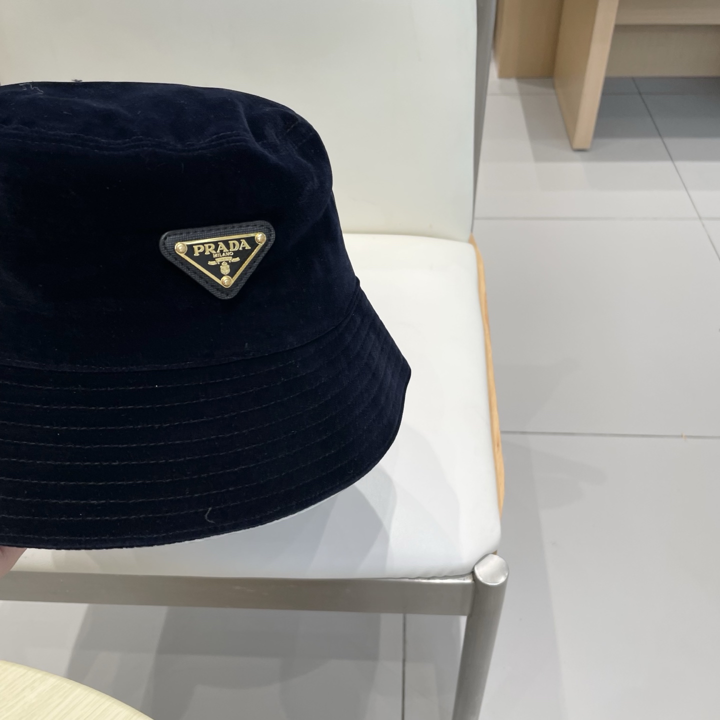 普拉达新款兔毛渔夫帽，头围57cm