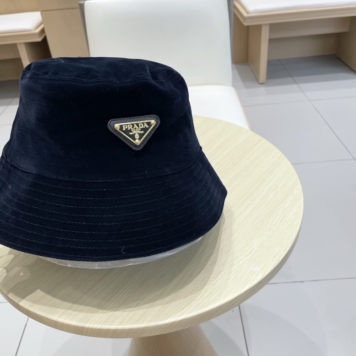 普拉达新款兔毛渔夫帽，头围57cm