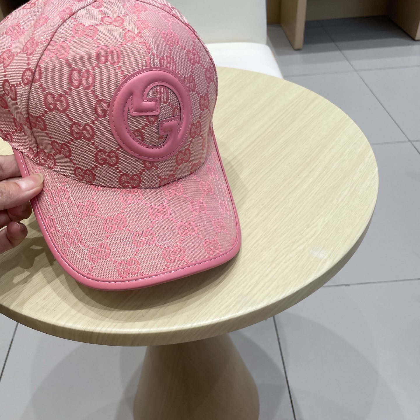 👒古奇GUCCI 👒专柜新款棒球帽，简单大方 男女通用遮阳帽