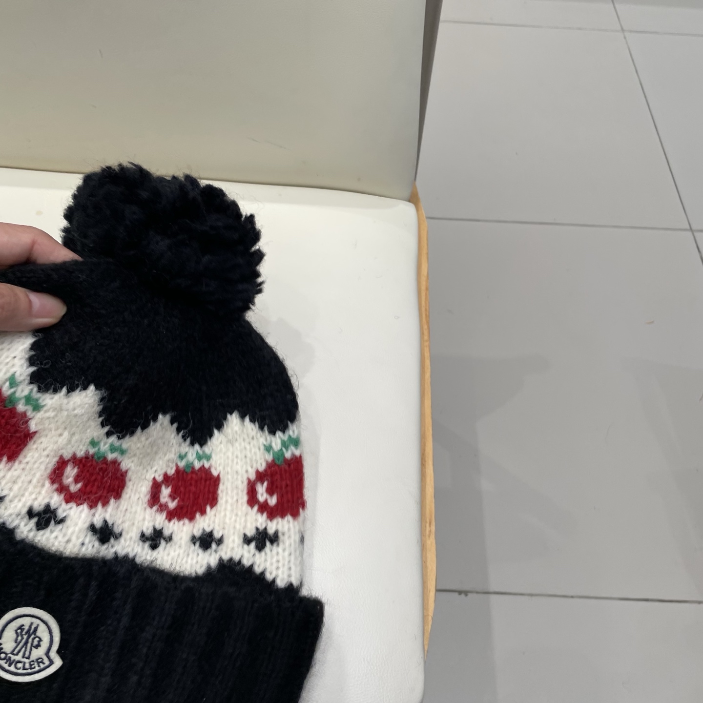蒙口MONCLER针织毛线帽