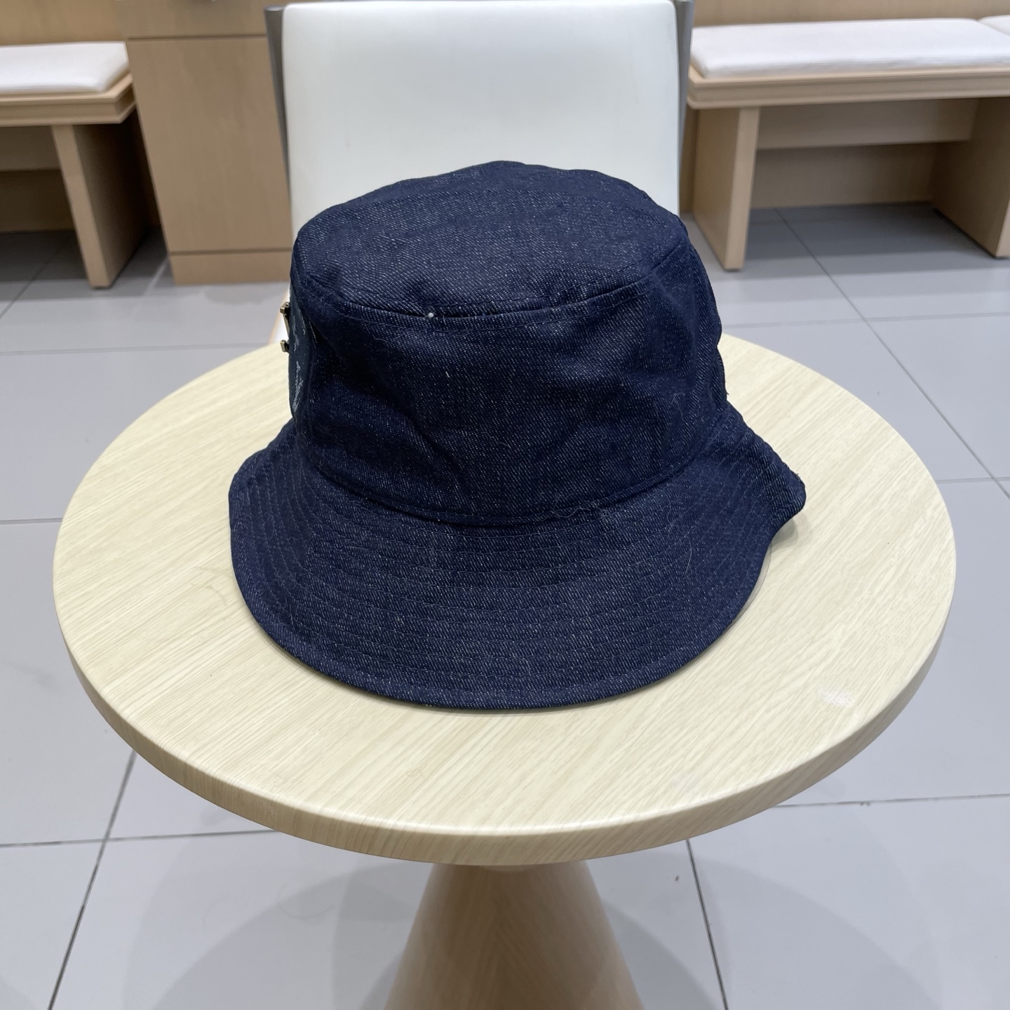 P90 LV路易威登渔夫帽  轻盈透气。完美版型，独家实物拍摄，男女适用