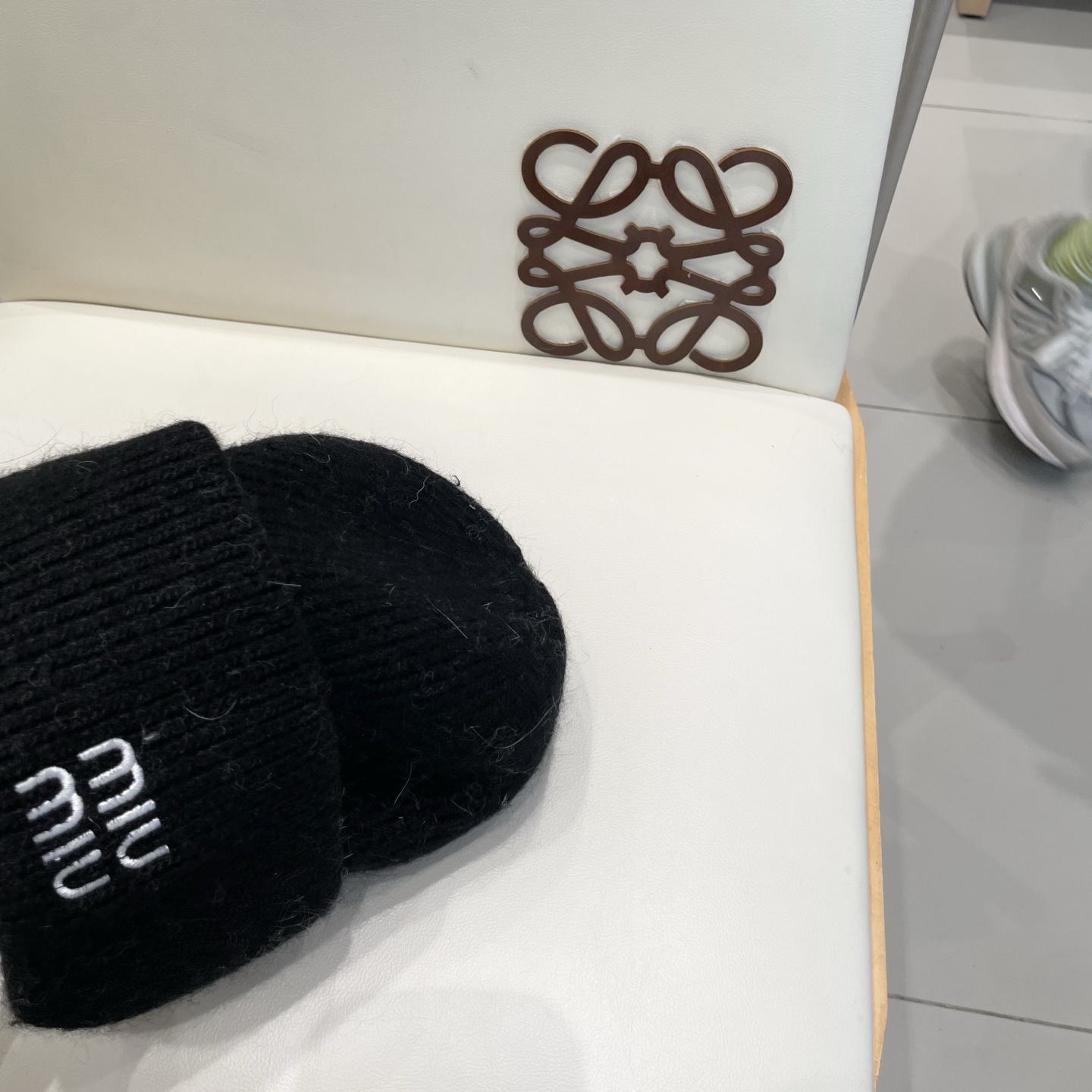 miumiu缪缪刺绣字母专柜新款针织毛线帽