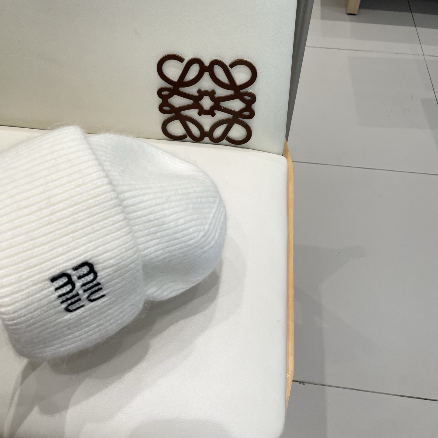 miumiu缪缪刺绣字母专柜新款针织毛线帽