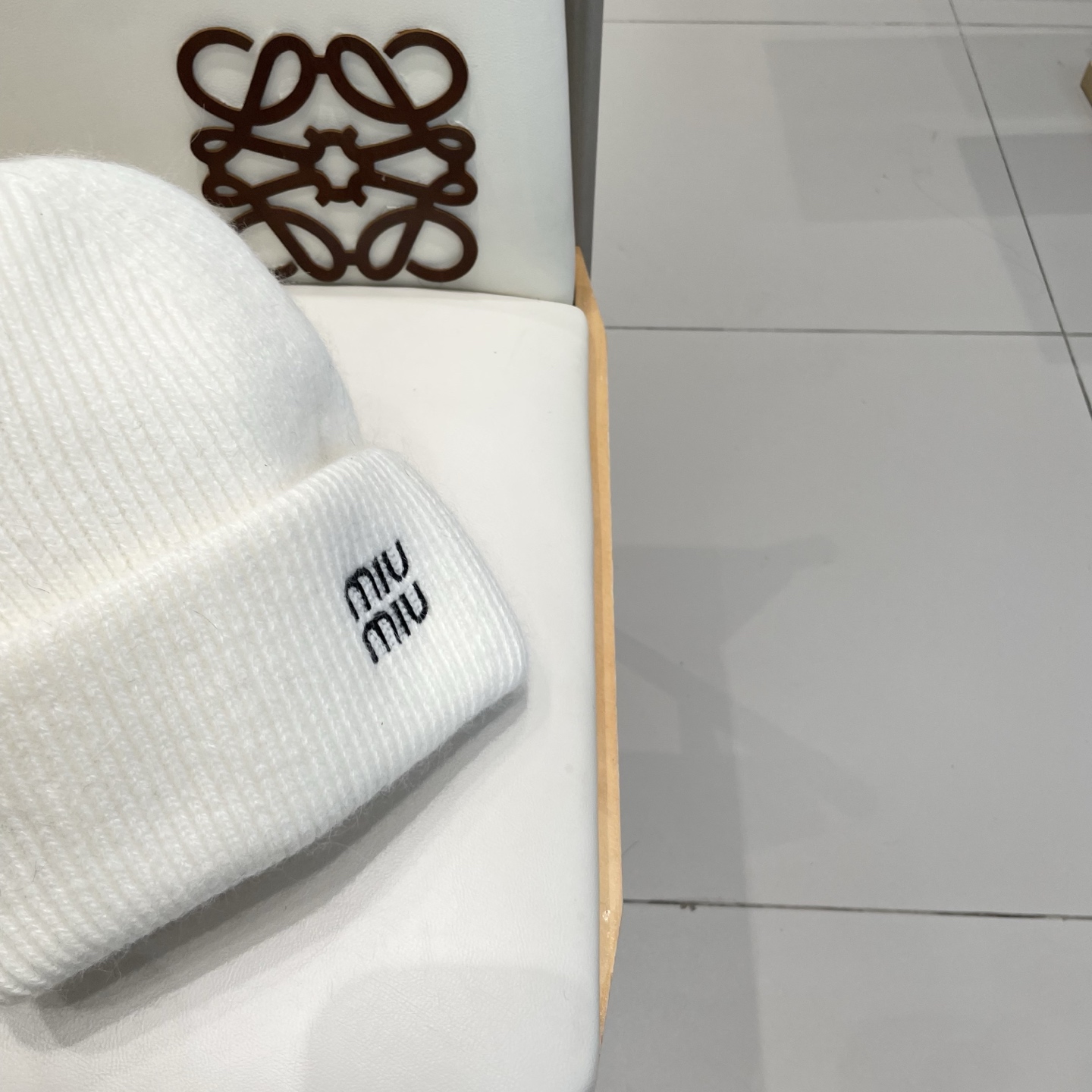 miumiu缪缪刺绣字母专柜新款针织毛线帽