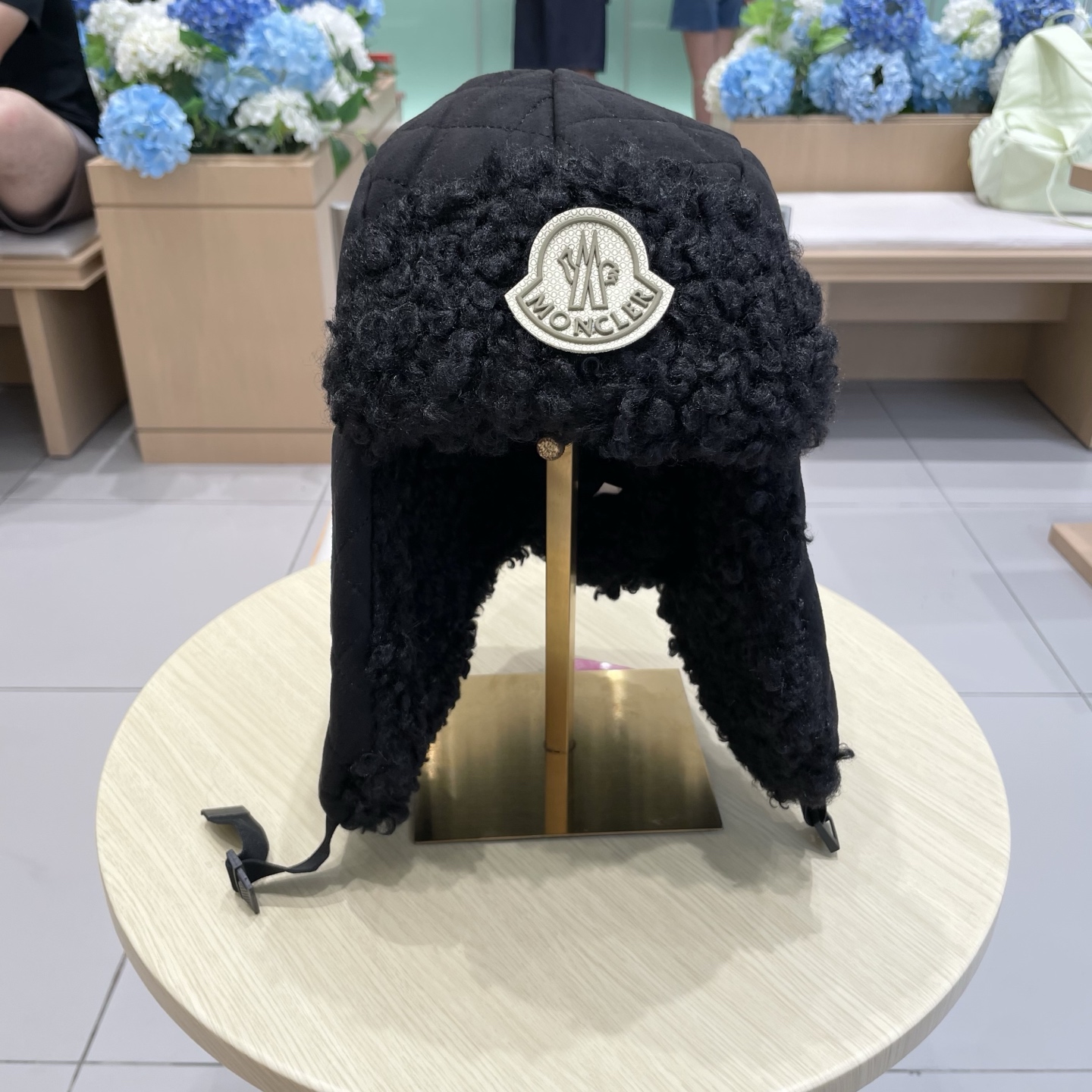 蒙口Moncler盟可莱蒙口羊羔毛护耳帽子可爱雷锋帽保暖飞行帽秋冬季女韩系ins新款厚