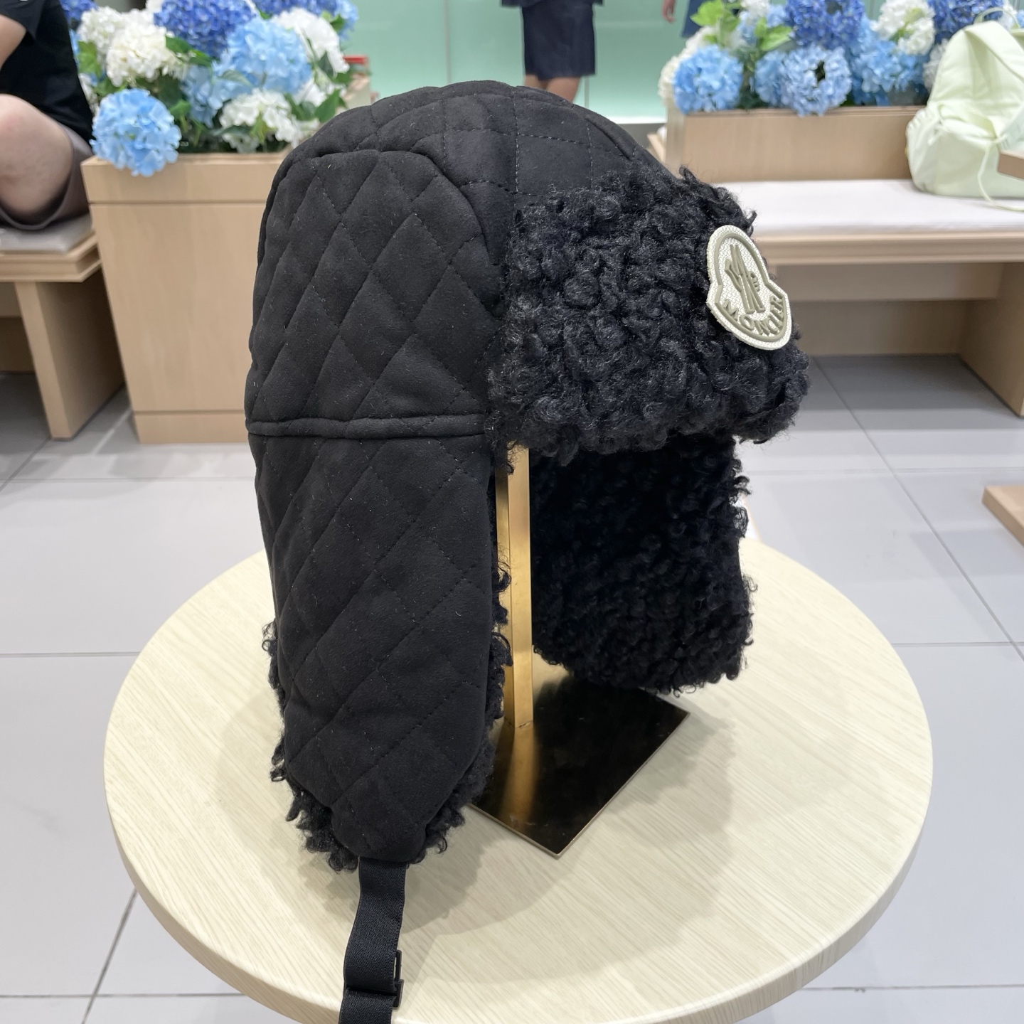 蒙口Moncler盟可莱蒙口羊羔毛护耳帽子可爱雷锋帽保暖飞行帽秋冬季女韩系ins新款厚