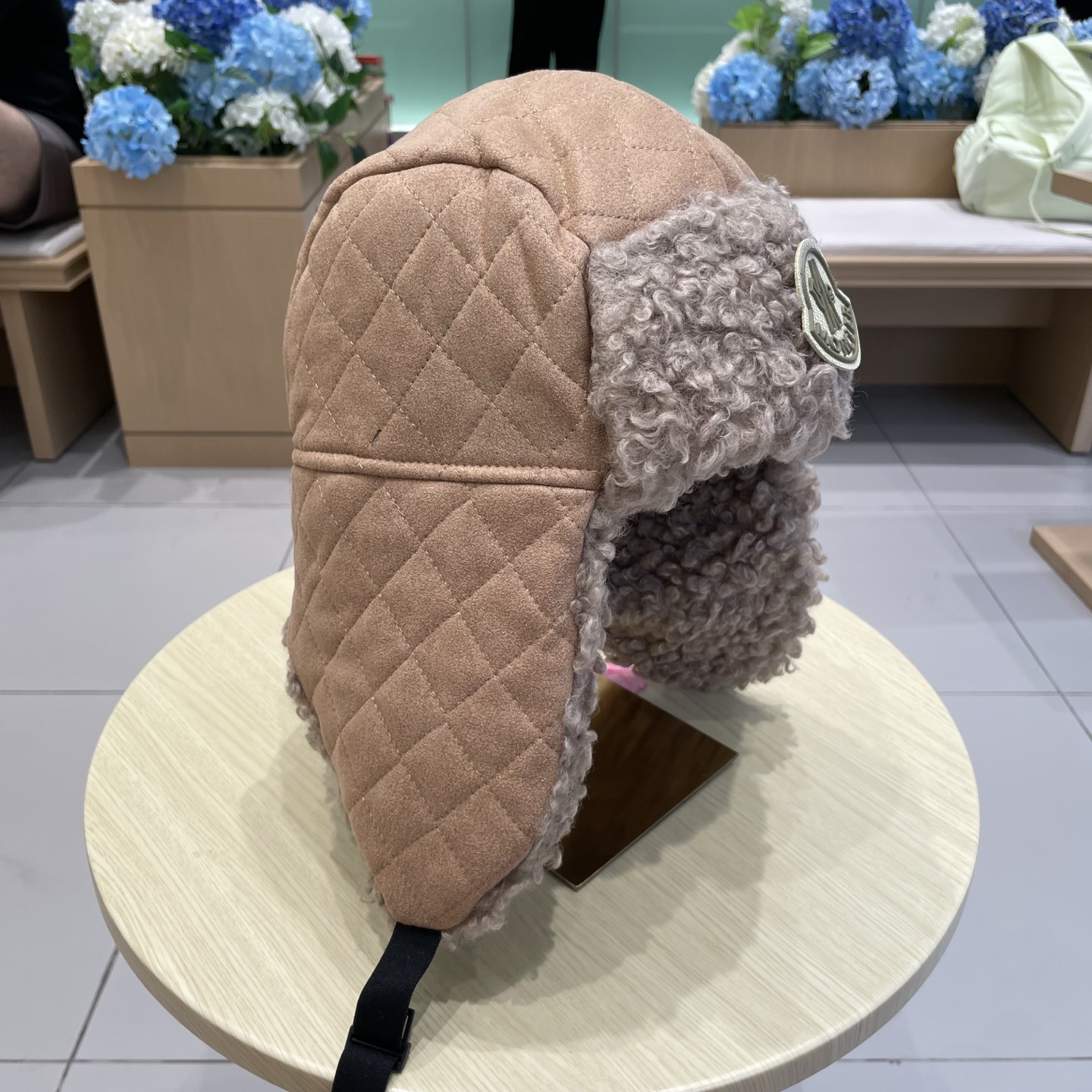 蒙口Moncler盟可莱蒙口羊羔毛护耳帽子可爱雷锋帽保暖飞行帽秋冬季女韩系ins新款厚
