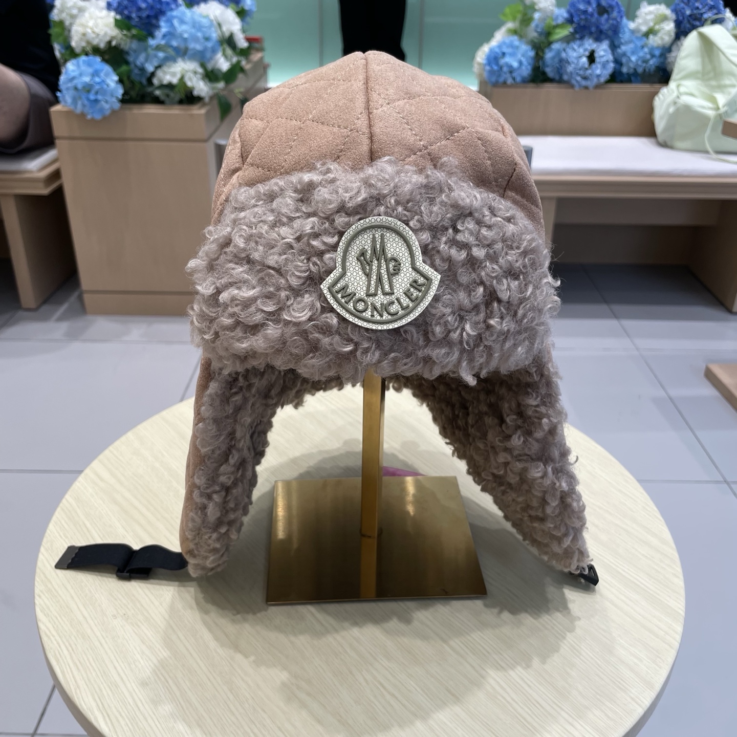 蒙口Moncler盟可莱蒙口羊羔毛护耳帽子可爱雷锋帽保暖飞行帽秋冬季女韩系ins新款厚