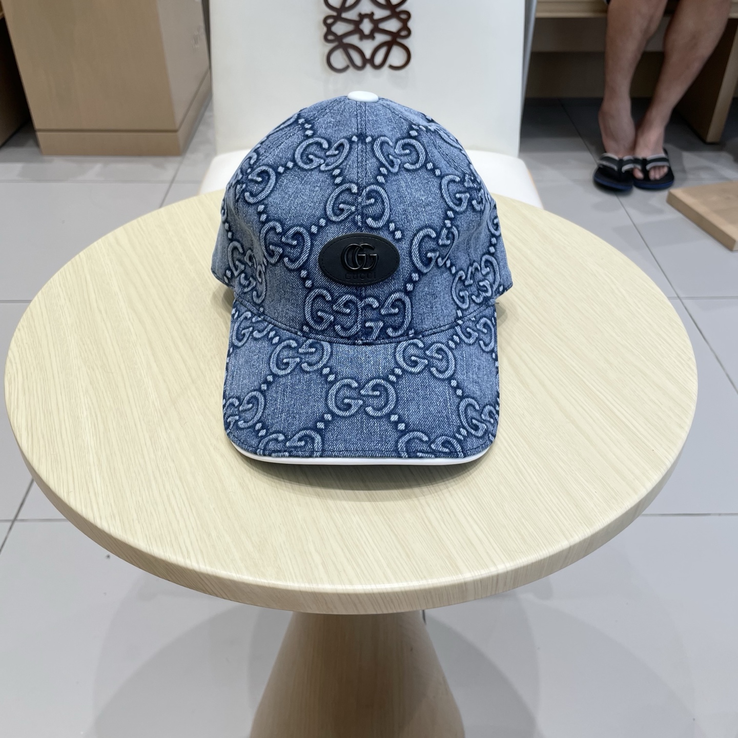 NO:643419,Gucci Gucci's new original baseball cap, large double G, 1:1 mold customization at the counter, perfect pattern, original canvas fabric + first layer of cowhide, light and breathable!  Basic head circumference 56, adjustable patches. Hats, fisherman hats, baseball caps, knitted hats, hats, gucci, espadrilles, cowhide, hats19860909Gucci古奇新款原单棒球帽, 大双G,专柜1:1开模订制,完美对花,原版帆布面料+头层牛皮,轻盈透气！基础头围56,贴片可调节.帽子渔夫帽棒球帽针织帽,帽子,gucci,espadrilles,cowhide,hats,hat