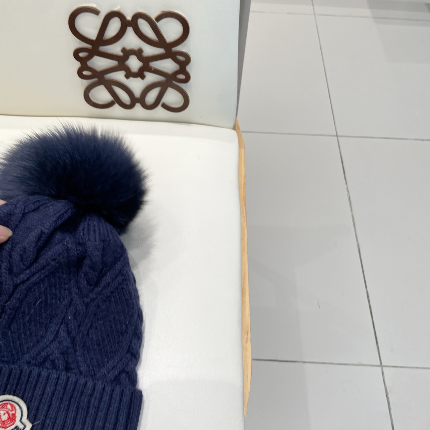 高版本！！！ 蒙口MONCLER高品质狐狸毛球针织兔羊毛毛线帽 超经典不过时的一款秋冬冷帽🥶 懂货的小姐姐必入款，帽型质