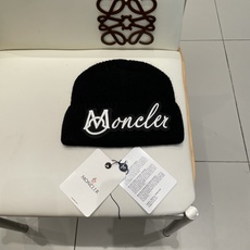 MONCLER蒙口🎩针织毛线帽,附带二维码,好品质高端大气,超柔软!超火爆💖质感很赞,出街超好搭配!时尚潮流!秋冬必备单 MONCLER蒙口🎩针织毛线帽,附带二维码,好品质高端大气,超柔软!超火爆💖质感很赞,出街超好搭配!时尚潮流!秋冬必备单