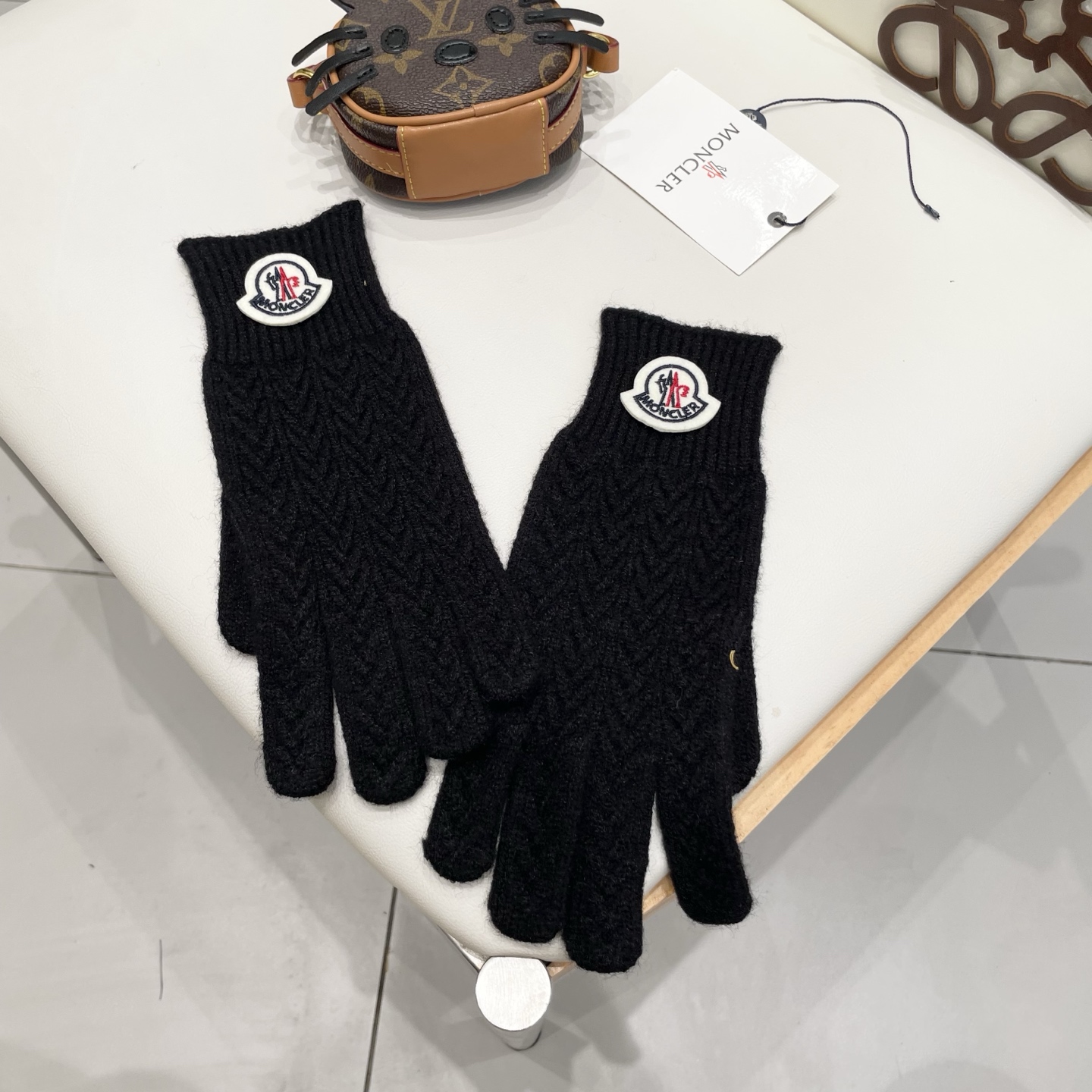 NO:640148,MONCLER mouth-covered high-end simple wool winter warm long gloves with touch screen outdoor cycling women's casual and versatile new gloves, gloves, Moncler, gloves19860909MONCLER蒙口高级感简约羊毛冬季保暖长手套可触屏户外骑行女休闲百搭新款 手套,手套,Moncler,gloves,accessory