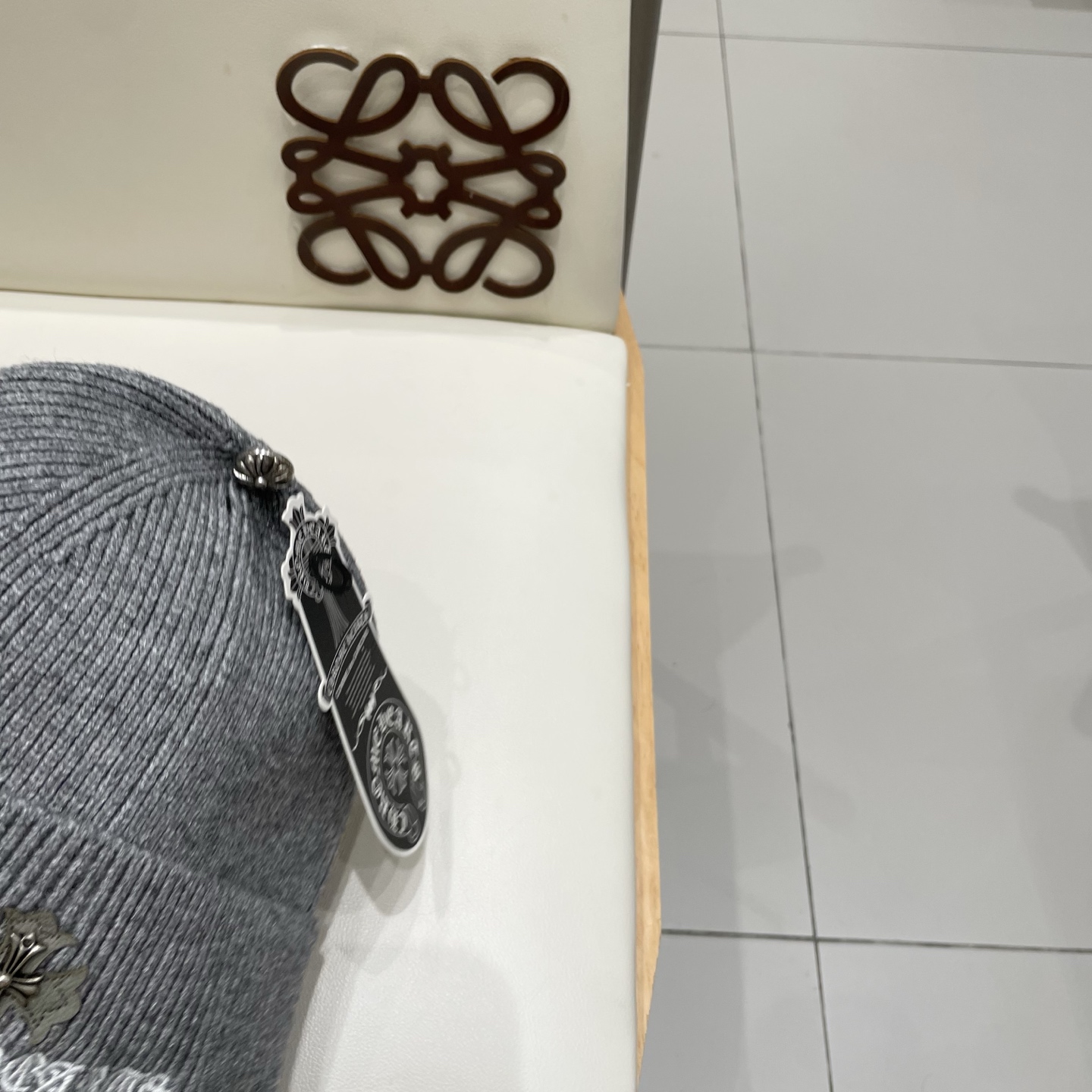 克罗心 秋冬款羊毛针织毛线帽这款必定是极简主义的最爱干净，利索，时尚百搭，绝对不挑脸型！属于时尚经典的万