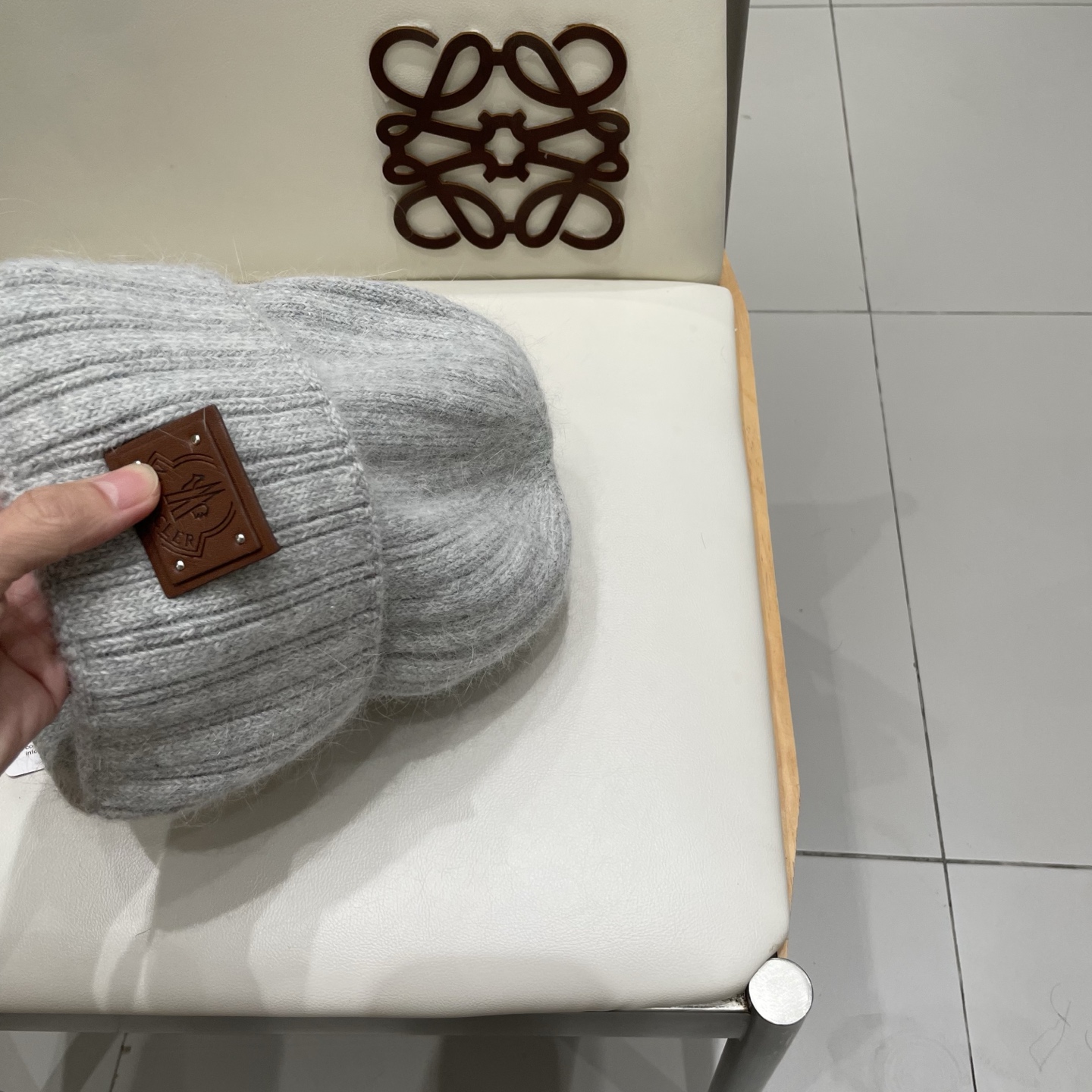 moncler冬季加厚兔毛针织帽女毛绒不扎人粉色显白月子针织帽 httP://