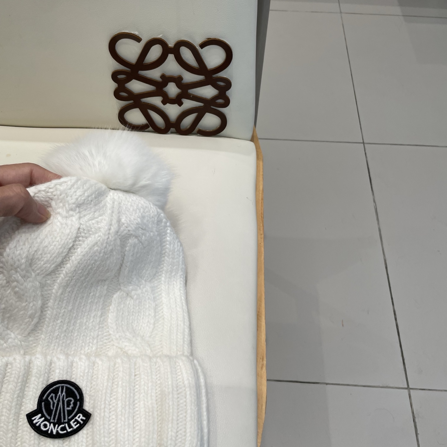 蒙口MONCLER🎩官方热卖爆款，羊毛针织毛线帽，百分之70羊毛，30兔毛，时尚好品质高端大气，超柔软！超火爆💖质感很赞