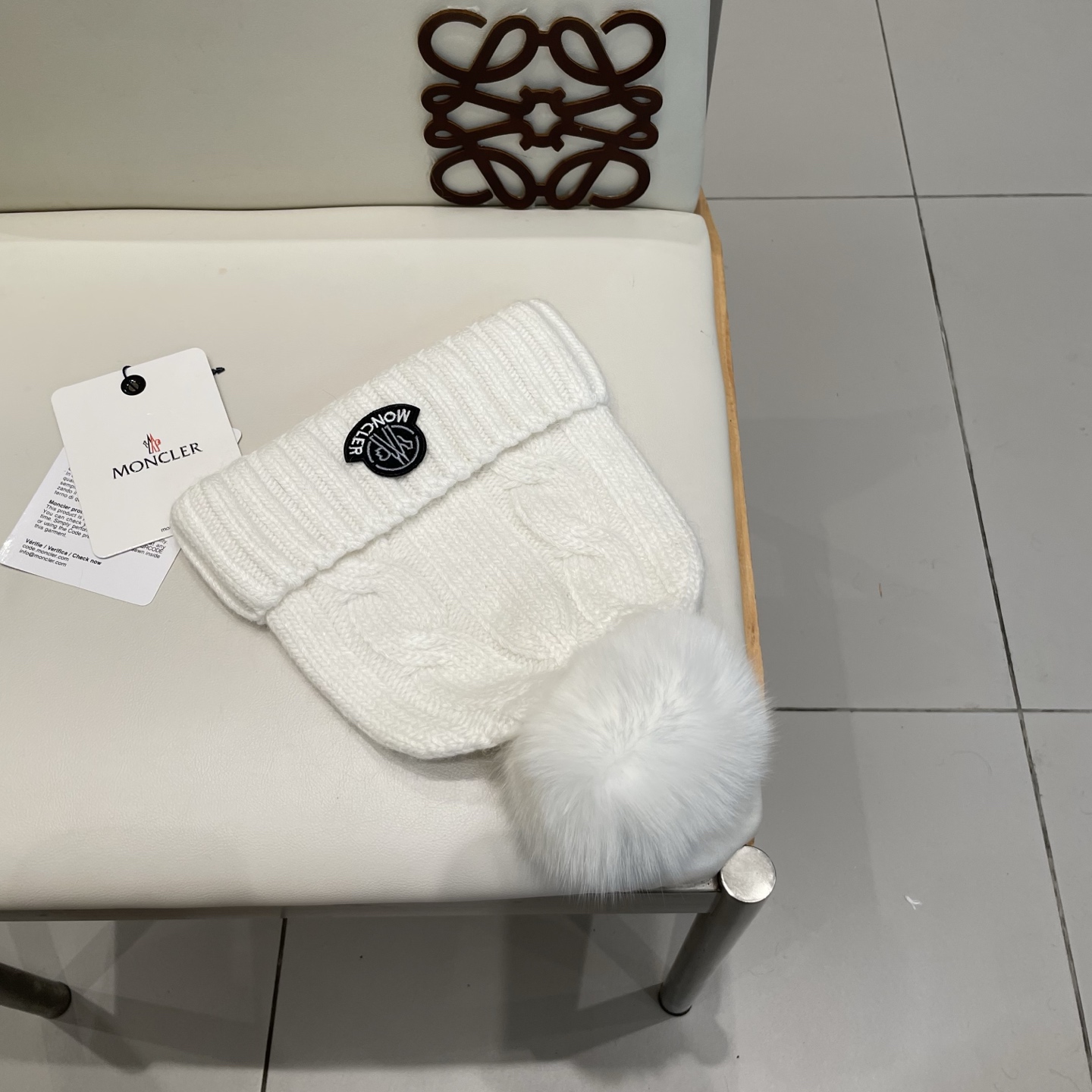 蒙口MONCLER🎩官方热卖爆款，羊毛针织毛线帽，百分之70羊毛，30兔毛，时尚好品质高端大气，超柔软！超火爆💖质感很赞