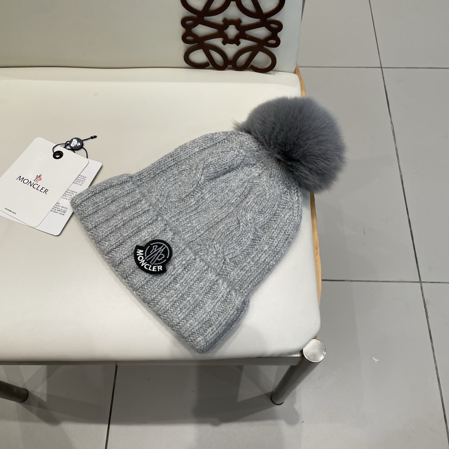 蒙口MONCLER🎩官方热卖爆款，羊毛针织毛线帽，百分之70羊毛，30兔毛，时尚好品质高端大气，超柔软！超火爆💖质感很赞
