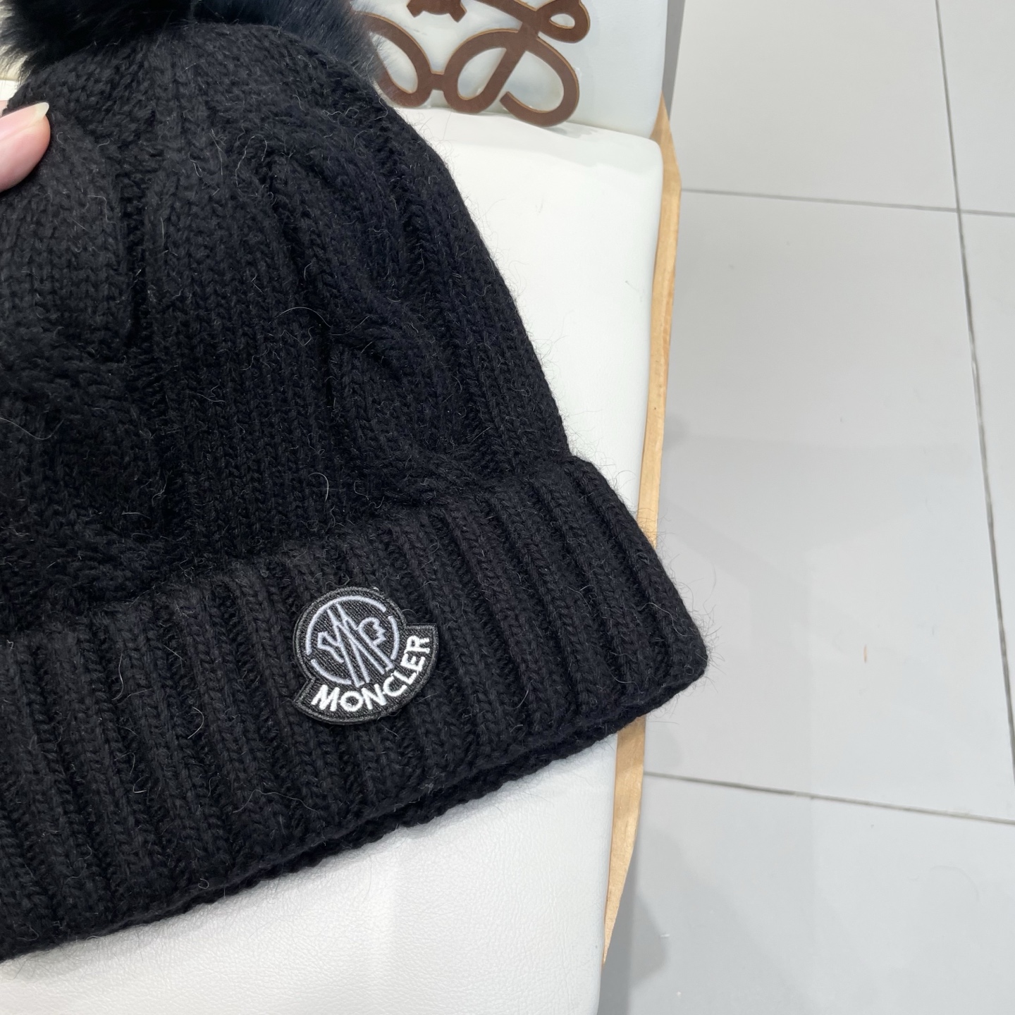 蒙口MONCLER🎩官方热卖爆款，羊毛针织毛线帽，百分之70羊毛，30兔毛，时尚好品质高端大气，超柔软！超火爆💖质感很赞