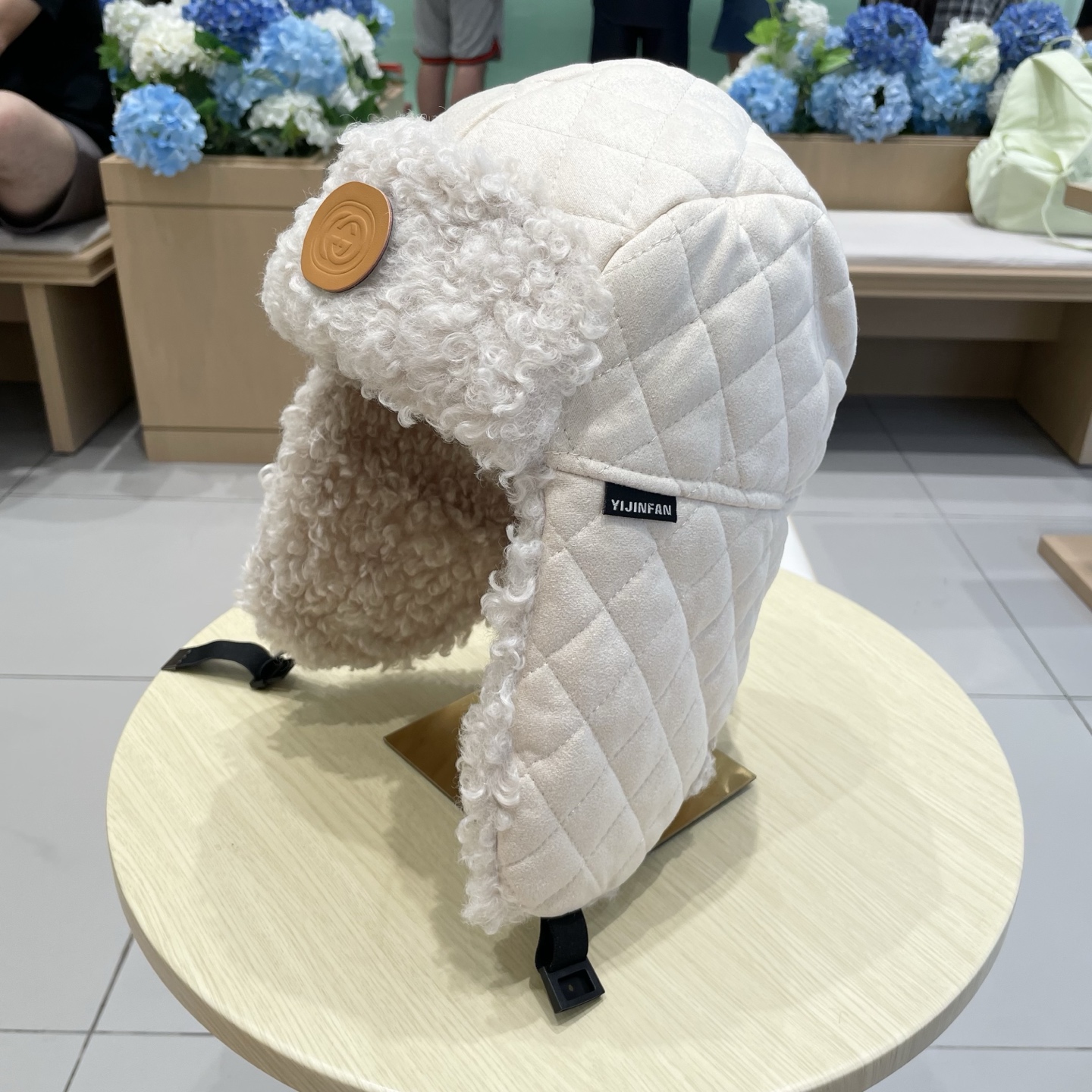 Gucci古奇秋冬新款护耳帽，➕毛内里，雷锋帽