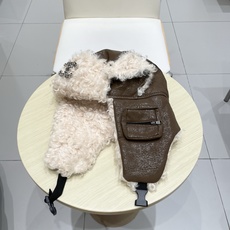 chanel香奈儿皮质毛绒雷锋帽男女冬季加绒加厚保暖大头围护耳帽户外防寒东北帽 chanel香奈儿皮质毛绒雷锋帽男女冬季加绒加厚保暖大头围护耳帽户外防寒东北帽