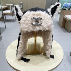 chanel香奈儿皮质毛绒雷锋帽男女冬季加绒加厚保暖大头围护耳帽户外防寒东北帽 chanel香奈儿皮质毛绒雷锋帽男女冬季加绒加厚保暖大头围护耳帽户外防寒东北帽