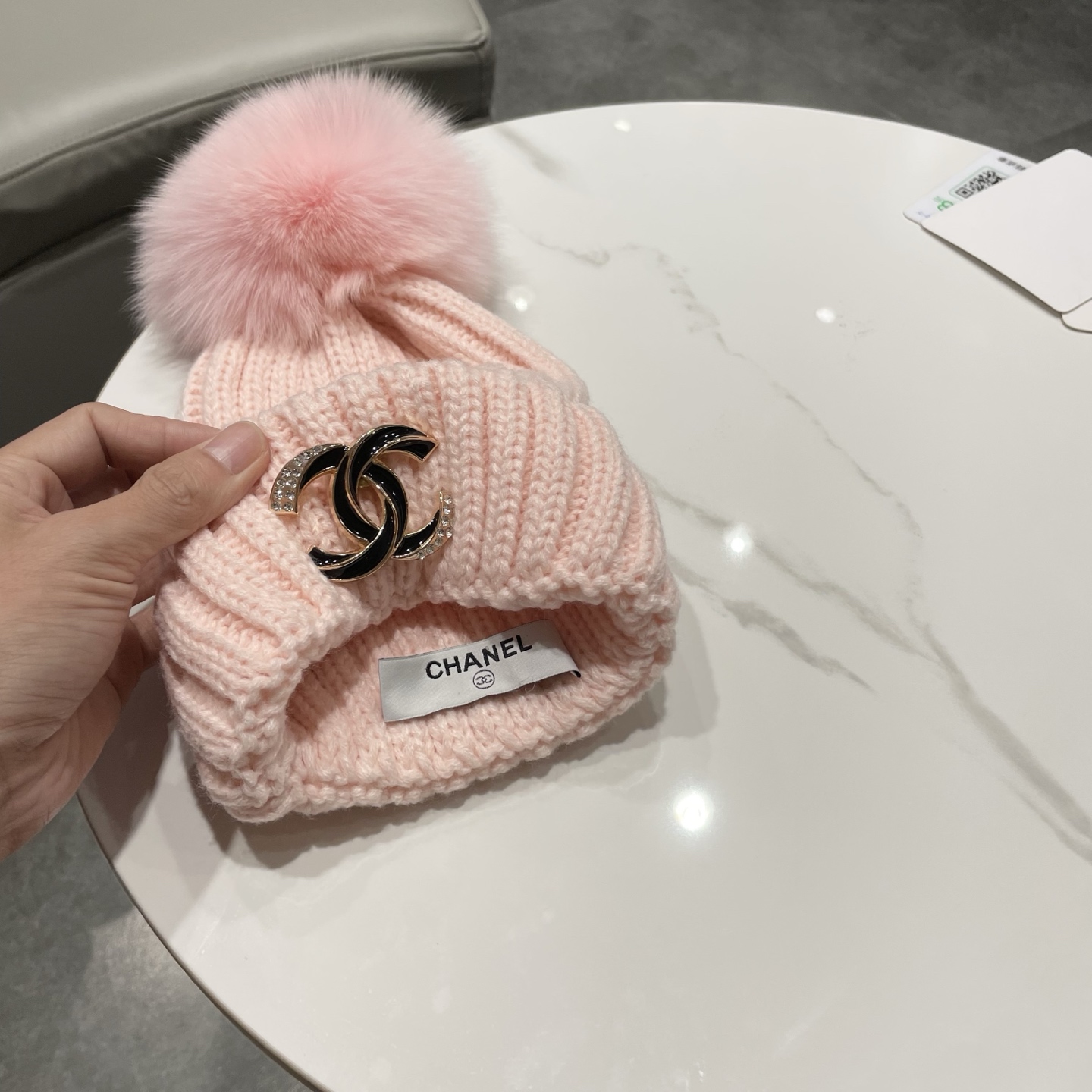 Chanel香奈儿配狐狸毛球针织毛线帽