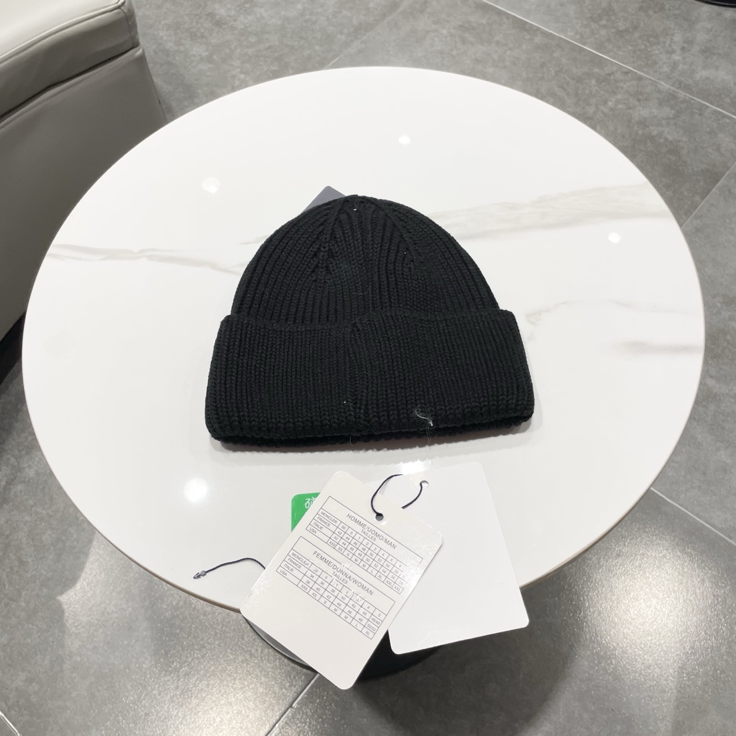 ⚫️Lv官网针织帽非常百搭 男女通用 亲们可以看细节，车工整齐 透气舒适，采用进口毛线料！潮人必备！