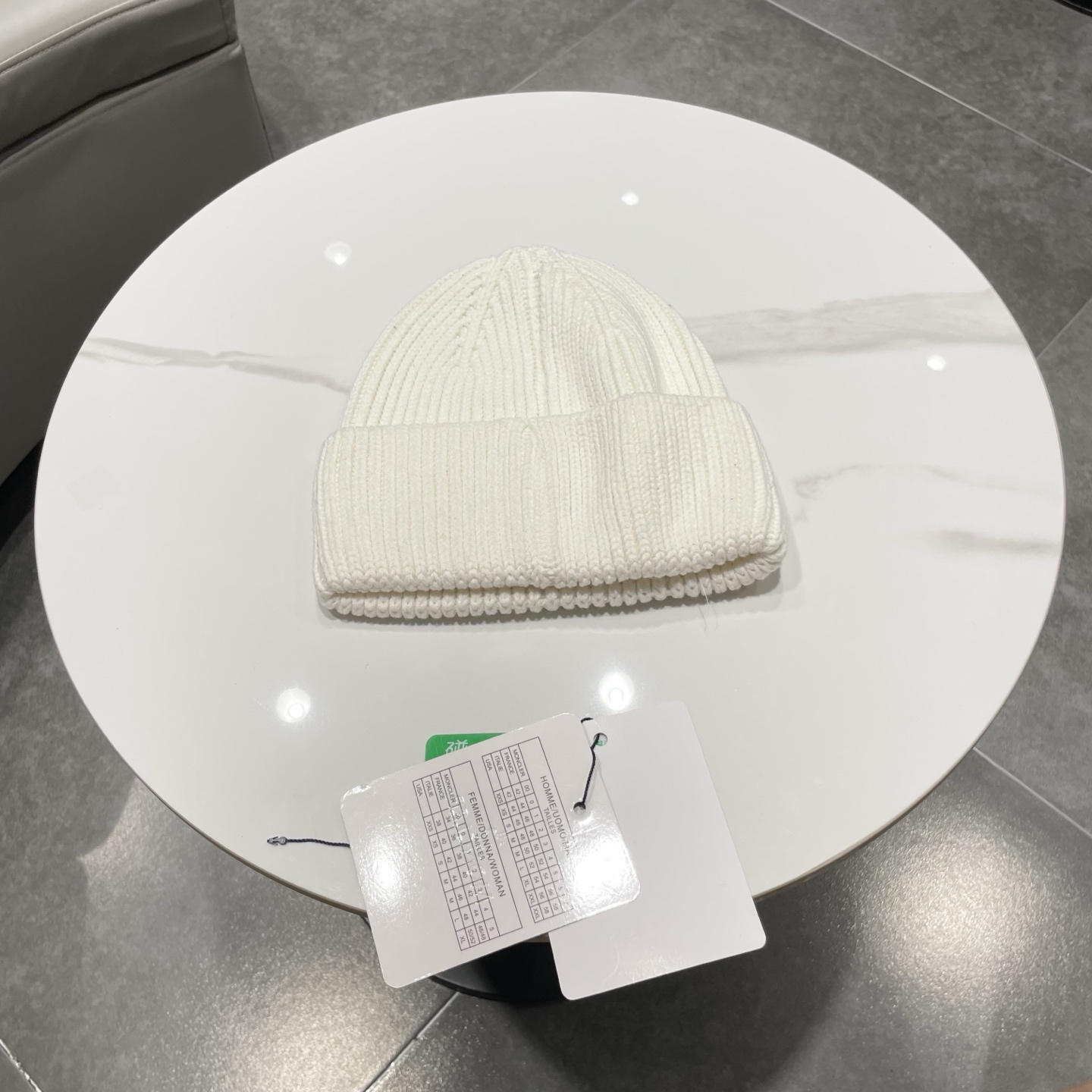 ⚫️Lv官网针织帽非常百搭 男女通用 亲们可以看细节，车工整齐 透气舒适，采用进口毛线料！潮人必备！