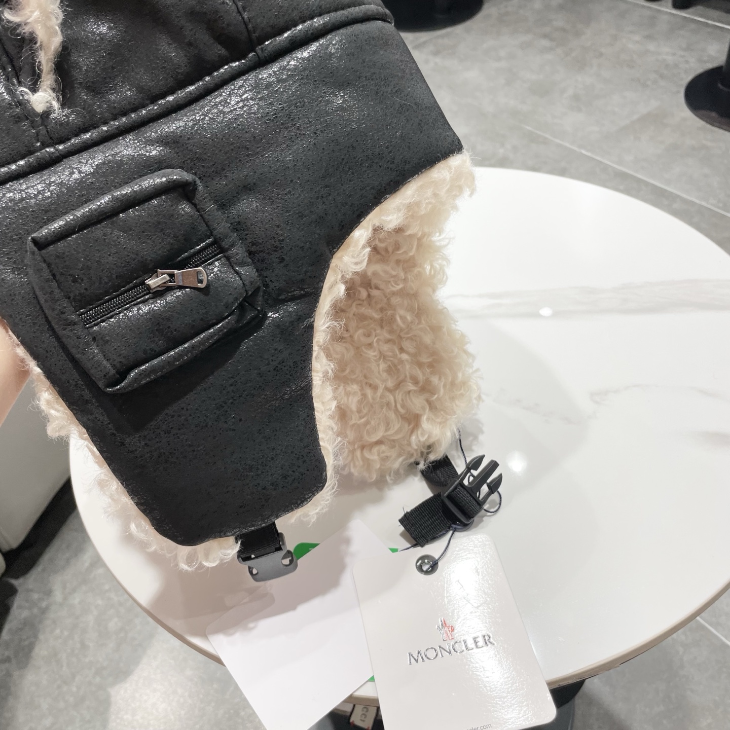 蒙口MONCLER防寒男女大头雷锋加绒帽加厚皮质东北耳帽围护户外保暖毛绒帽冬季
