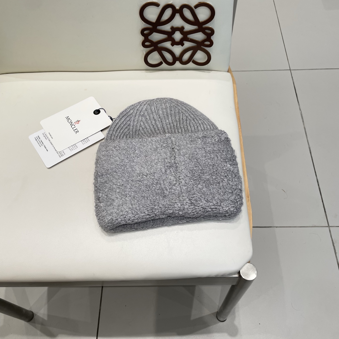 蒙口MONCLER🎩官方热卖爆款，羊毛针织毛线帽，百分之70羊毛，30兔毛，时尚好品质高端大气，超柔软！超火爆💖质感很赞