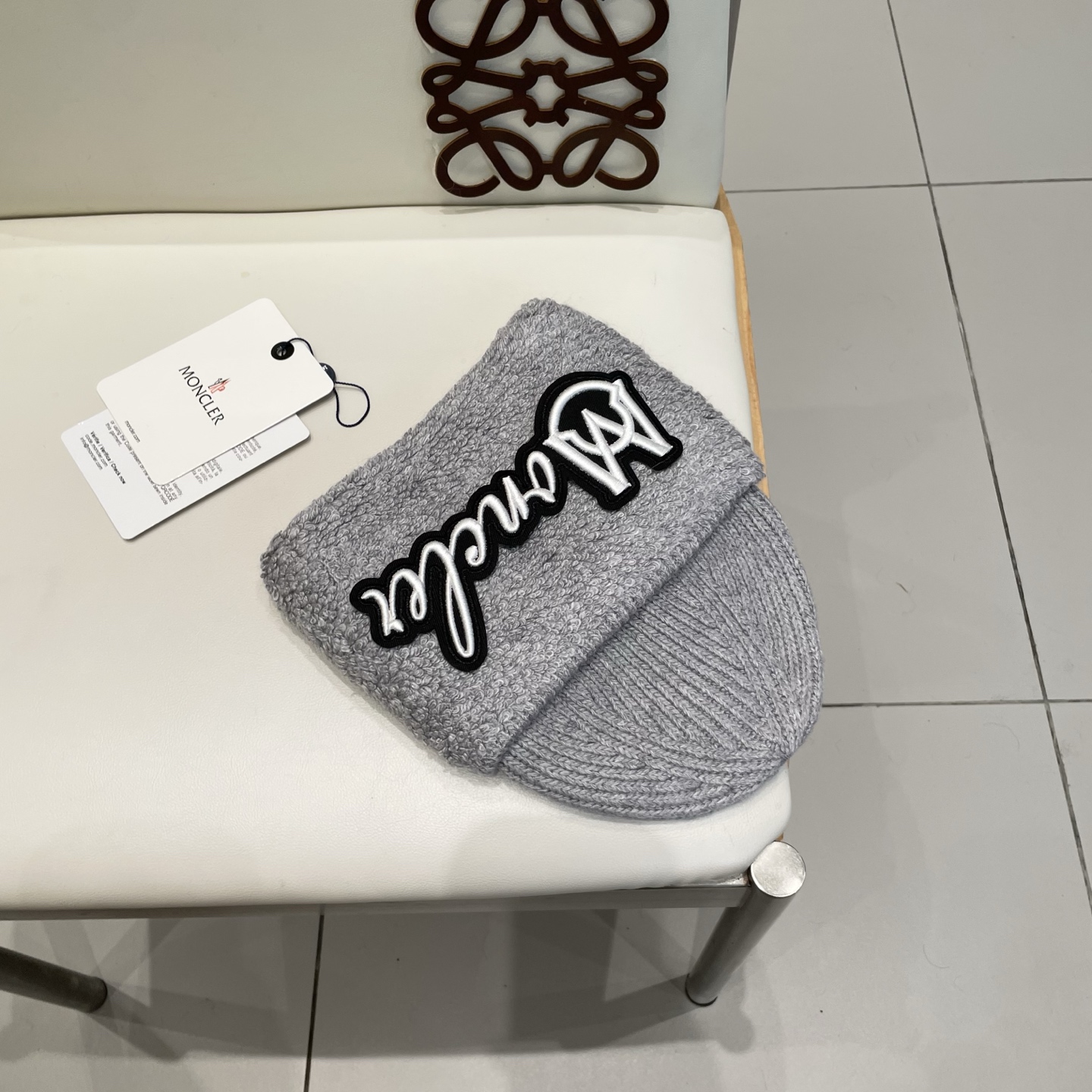 蒙口MONCLER🎩官方热卖爆款，羊毛针织毛线帽，百分之70羊毛，30兔毛，时尚好品质高端大气，超柔软！超火爆💖质感很赞