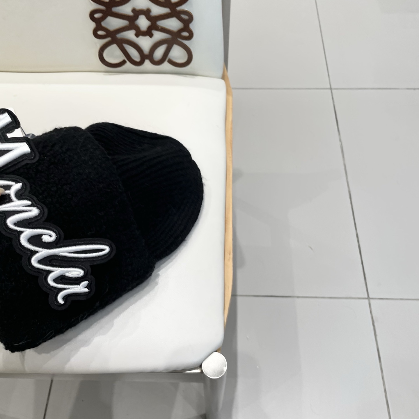 蒙口MONCLER🎩官方热卖爆款，羊毛针织毛线帽，百分之70羊毛，30兔毛，时尚好品质高端大气，超柔软！超火爆💖质感很赞